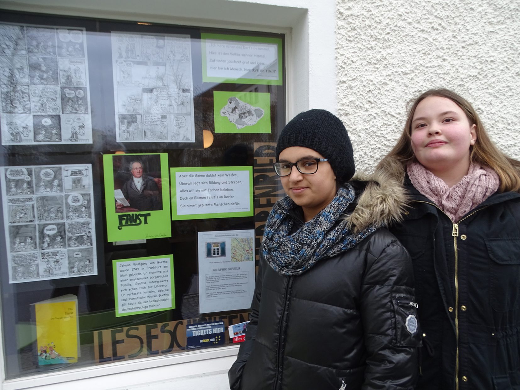 Graphik Novels (Literaturcomics) zu Goethes „Faust“ zierten die Fenster der TSH.