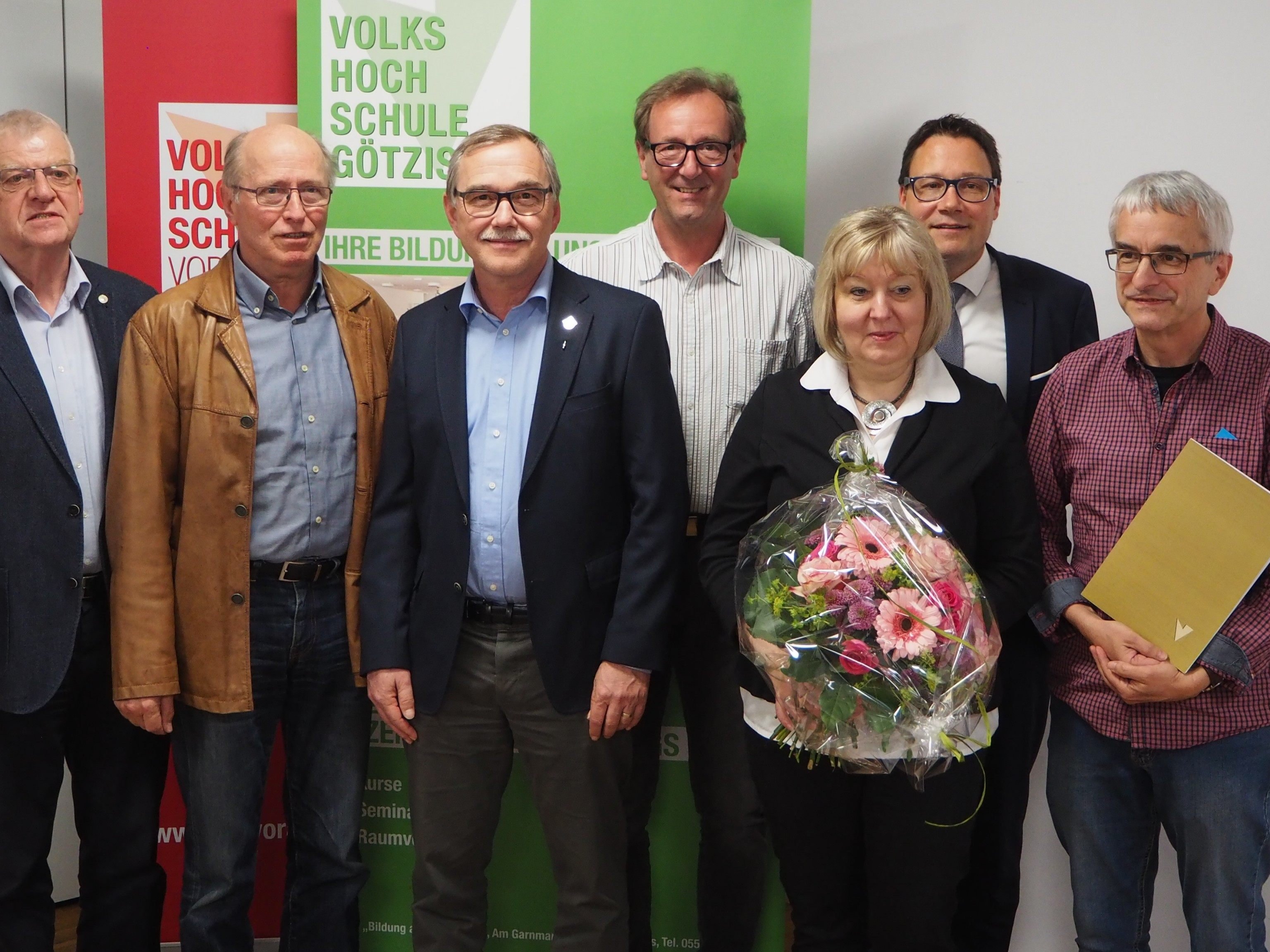 Die Geehrten des Abends mit Obmann Wolfgang Türtscher und Geschäftsführer Stefan Fischnaller Die Geehrten des Abends mit Obmann Wolfgang Türtscher und Geschäftsführer Stefan Fischnaller