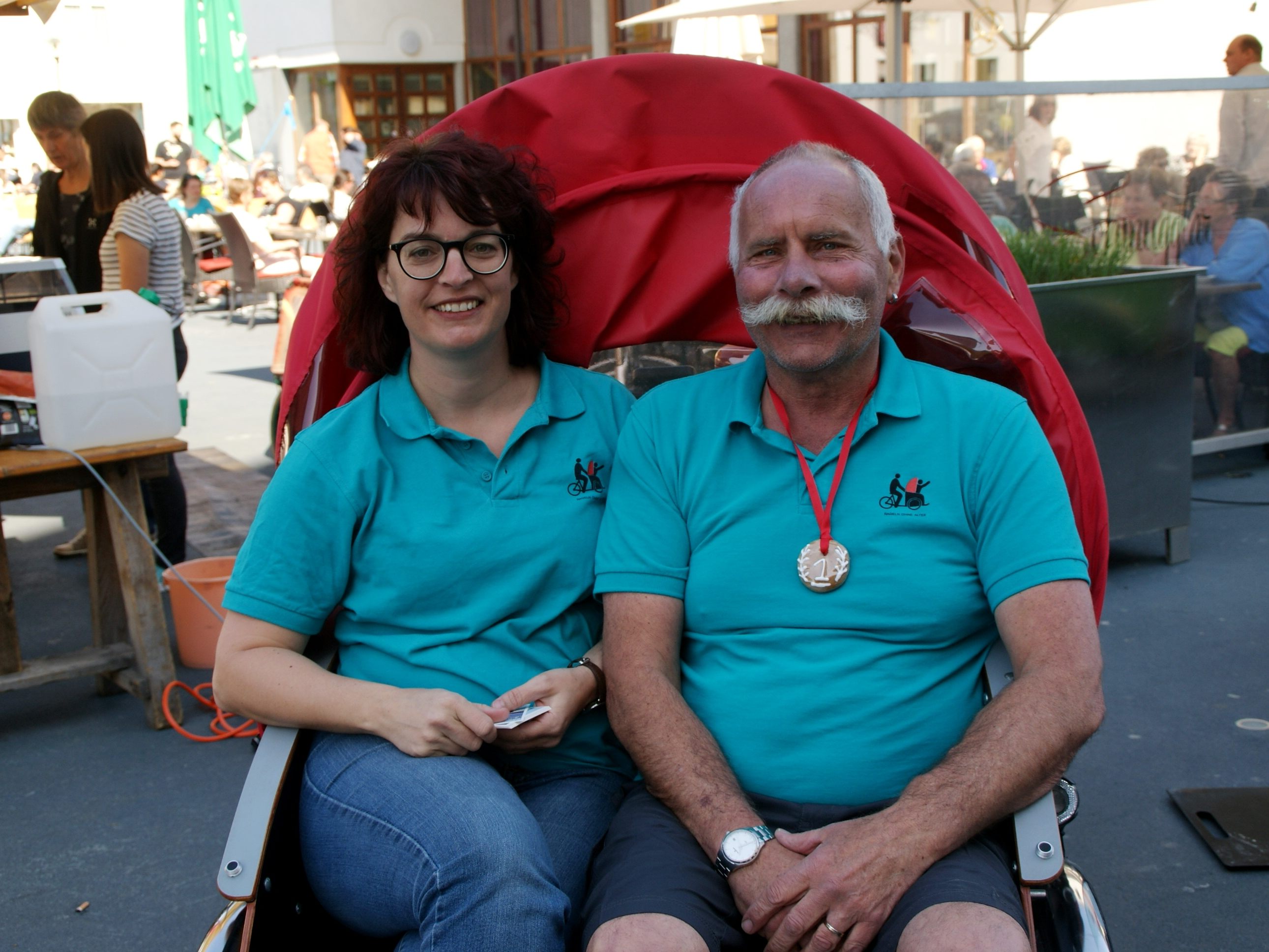 Tanja Maier und Erich Wüstner - Verein Radeln ohne Alter Tanja Maier und Erich Wüstner - Verein Radeln ohne Alter