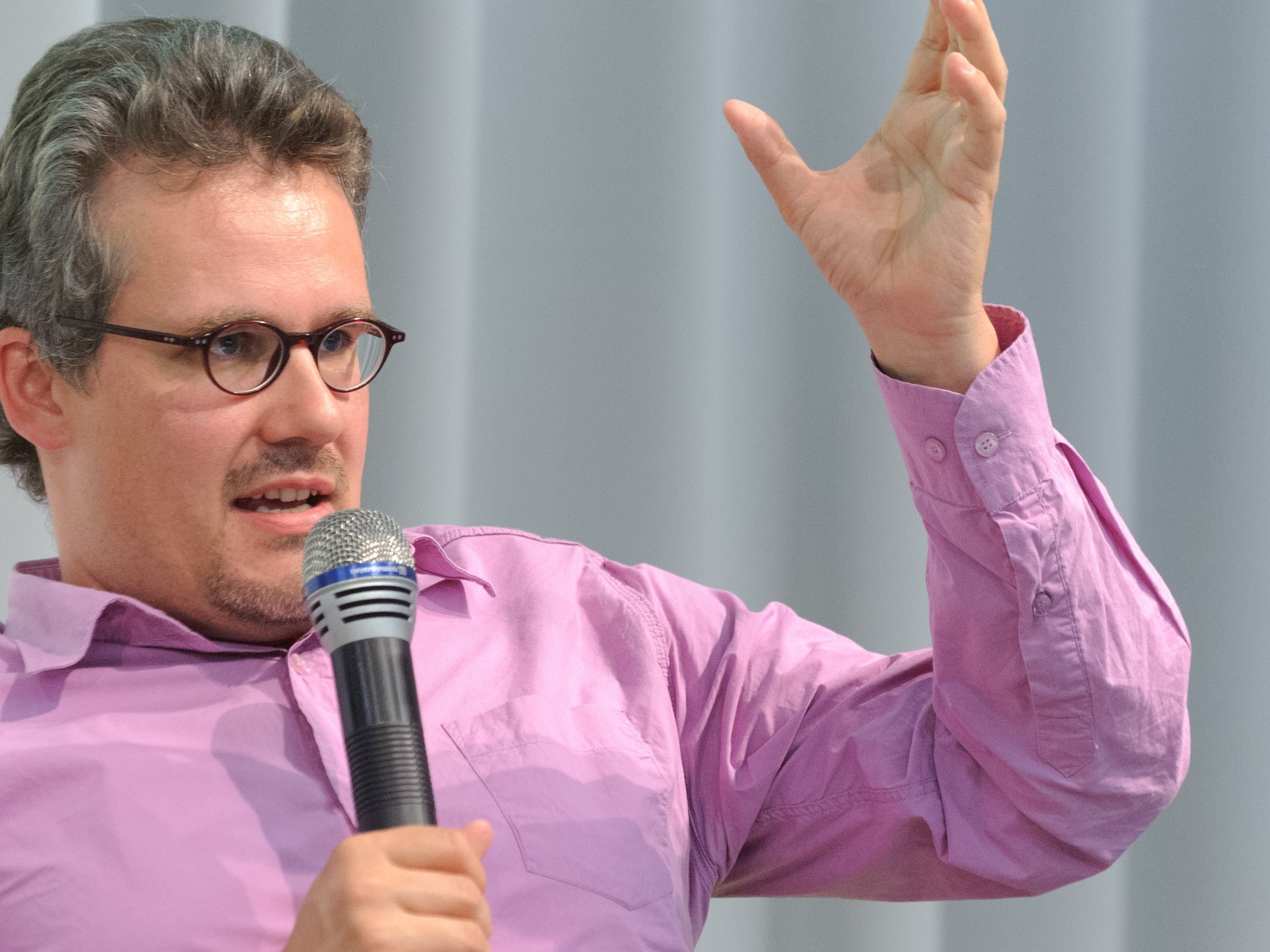 Vortrag von Thomas Schmidinger im Großen Pfarrsaal Tisis Vortrag von Thomas Schmidinger im Großen Pfarrsaal Tisis