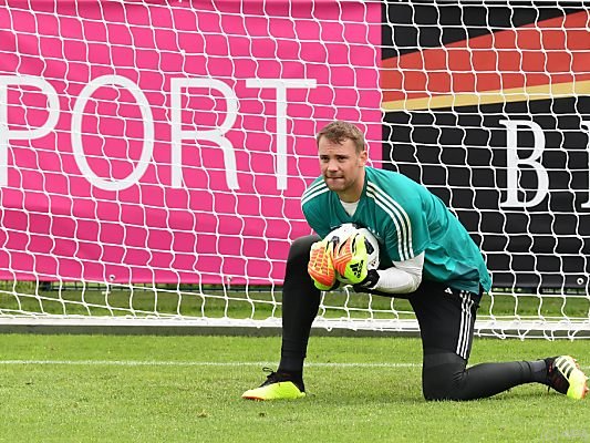 Bewährungsprobe für Manuel Neuer Bewährungsprobe für Manuel Neuer