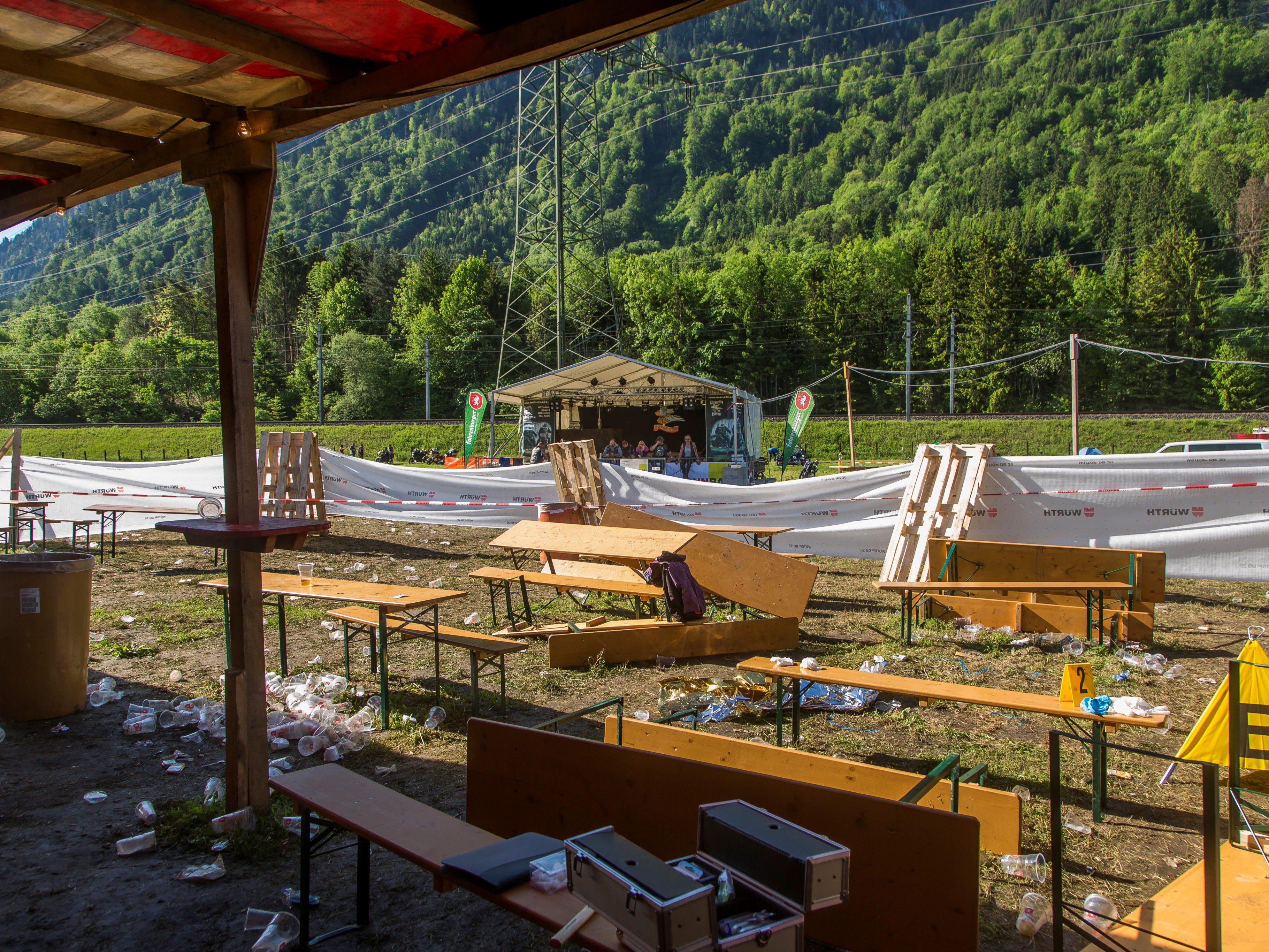 Das Festgelände in Nenzing am Tag nach dem Amoklauf. Das Festgelände in Nenzing am Tag nach dem Amoklauf.