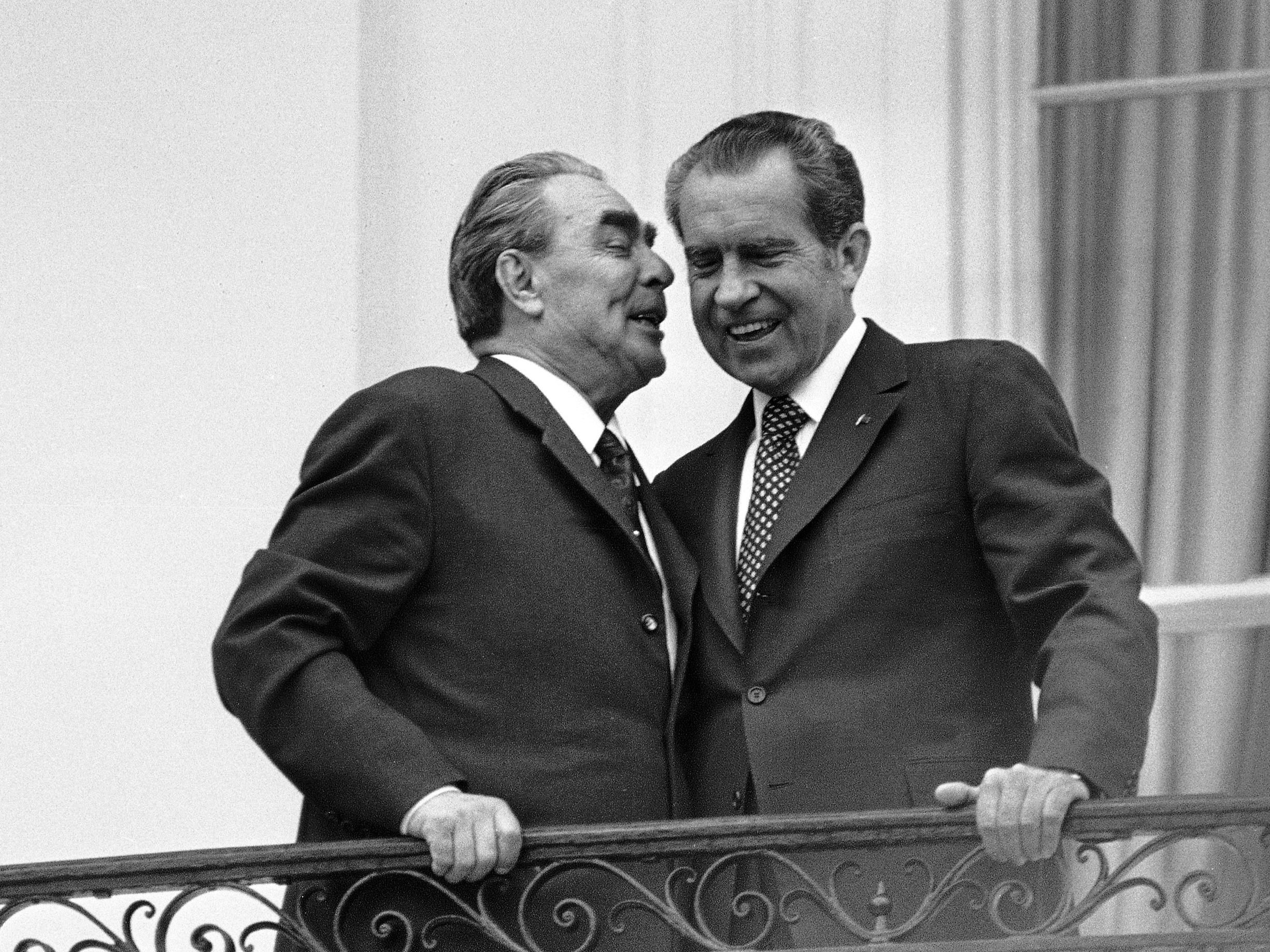 Leonid Breschnjew im Juni 1973 mit US-Präsident Richard Nixon in Washington. Leonid Breschnjew im Juni 1973 mit US-Präsident Richard Nixon in Washington.