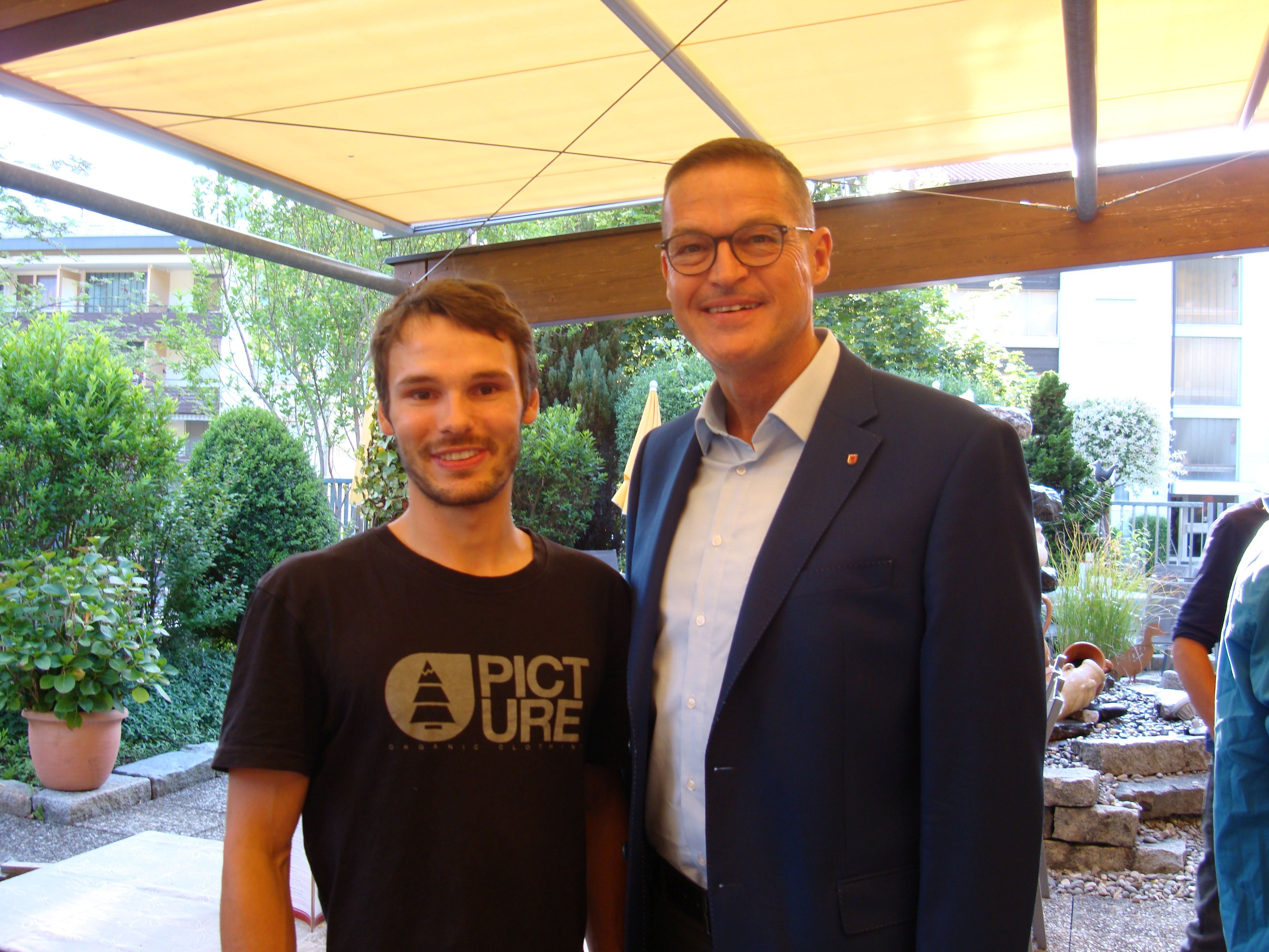 Thomas Feuerstein, ein bodenständiger Vizeweltmeister mit einem ständigen Lachen im Gesicht. Thomas Feuerstein, ein bodenständiger Vizeweltmeister mit einem ständigen Lachen im Gesicht.