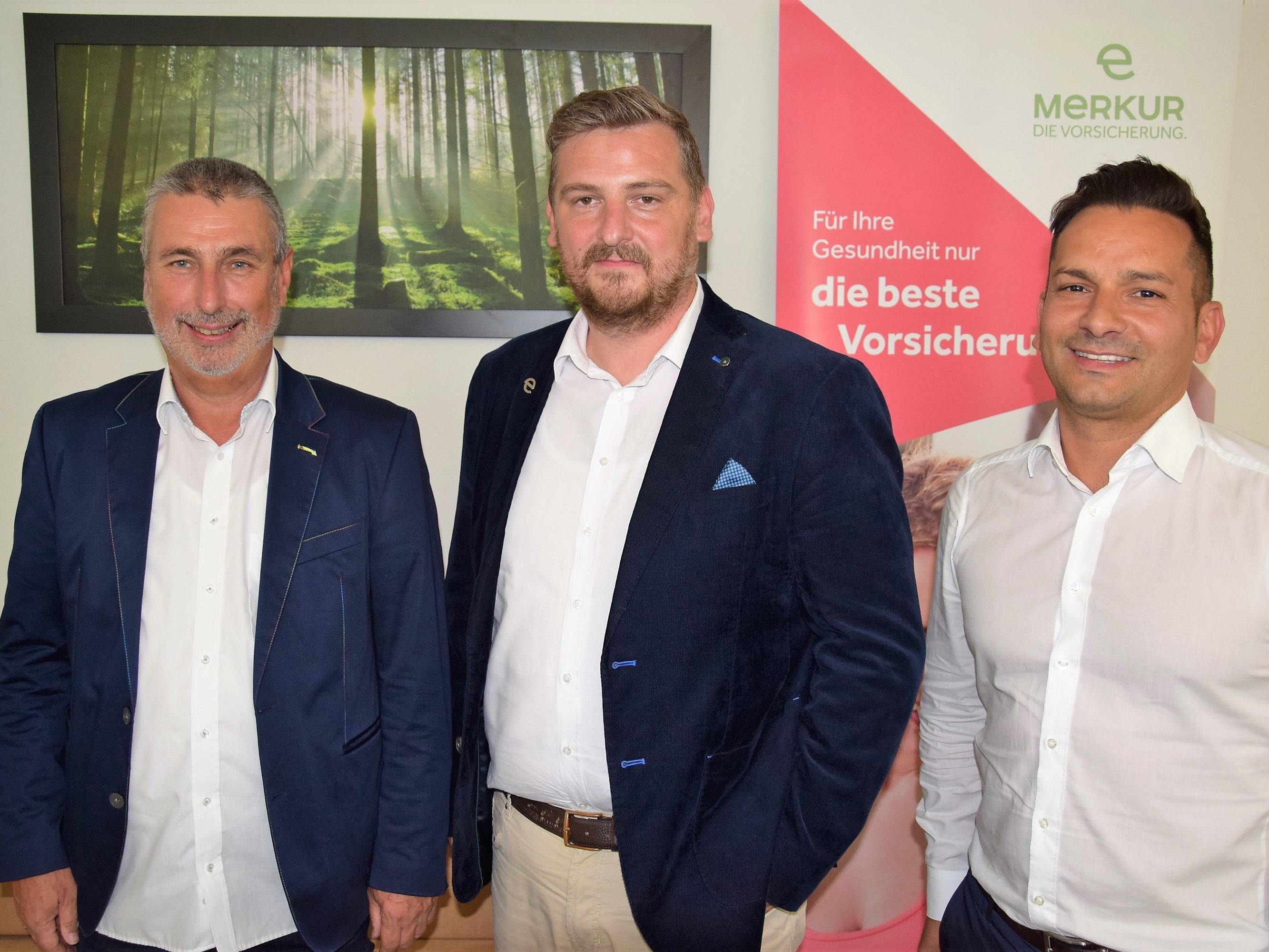 v.l. Reinhard Zehetner (ZTN), Alexander Meier (Merkur Landesdirektor) und Roberto Maier (GF Immo Agentur) v.l. Reinhard Zehetner (ZTN), Alexander Meier (Merkur Landesdirektor) und Roberto Maier (GF Immo Agentur)