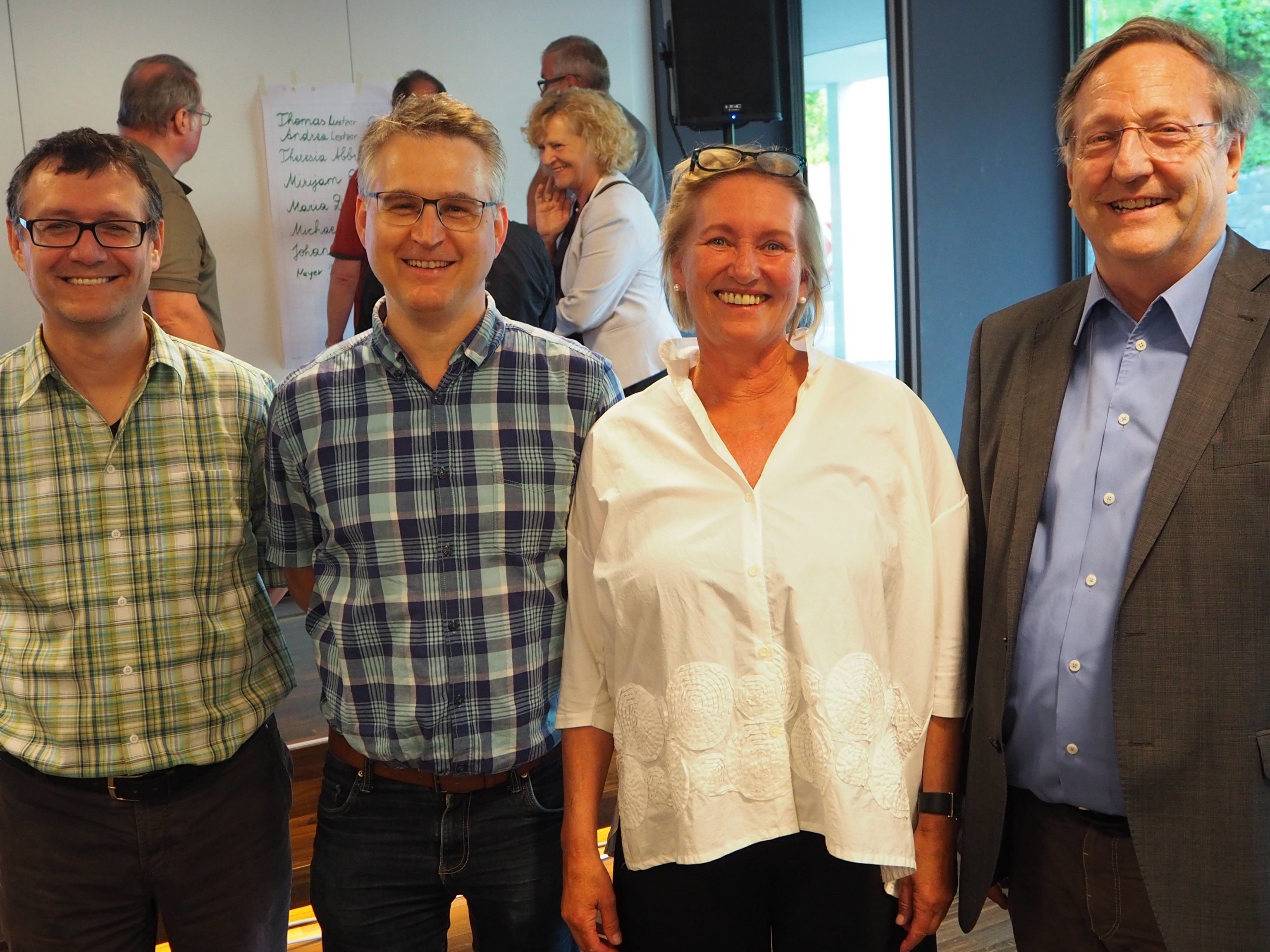 Thomas Berger-Holzknecht, Pastoralassistent Thomas Gassner, ehemalige PGR Vorsitzende Ingrid Mathis, Pfarrer Wilfried Blum