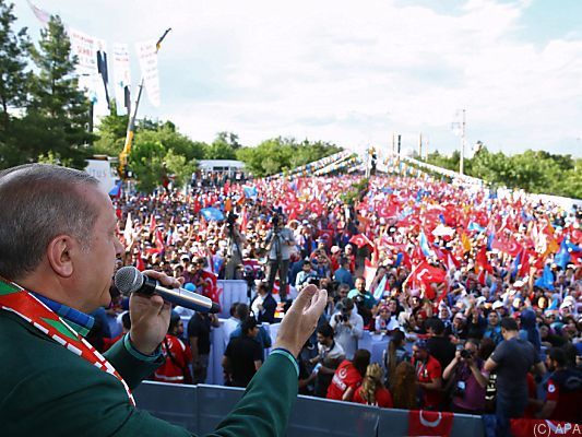 Präsident Erdogan selbst belastete den Kurs der Lira stark