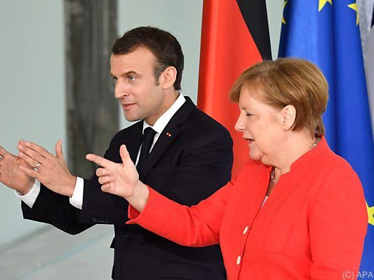 Macron und Merkel suchen nach der Linie Macron und Merkel suchen nach der Linie