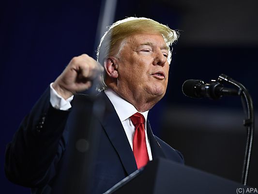 Trumps hastig durchgeboxtes Einreiseverbot wurde nun bestätigt