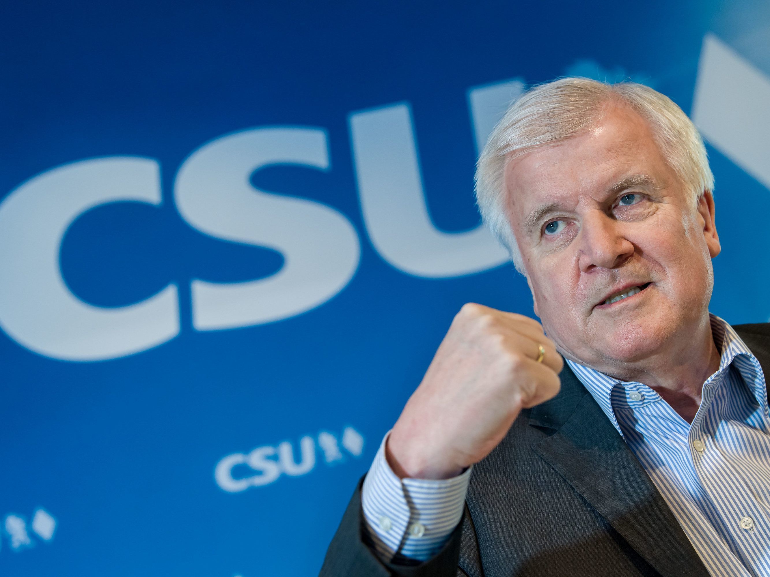 CSU-Chef meint die EU "wachgeküsst" zu haben. CSU-Chef meint die EU "wachgeküsst" zu haben.
