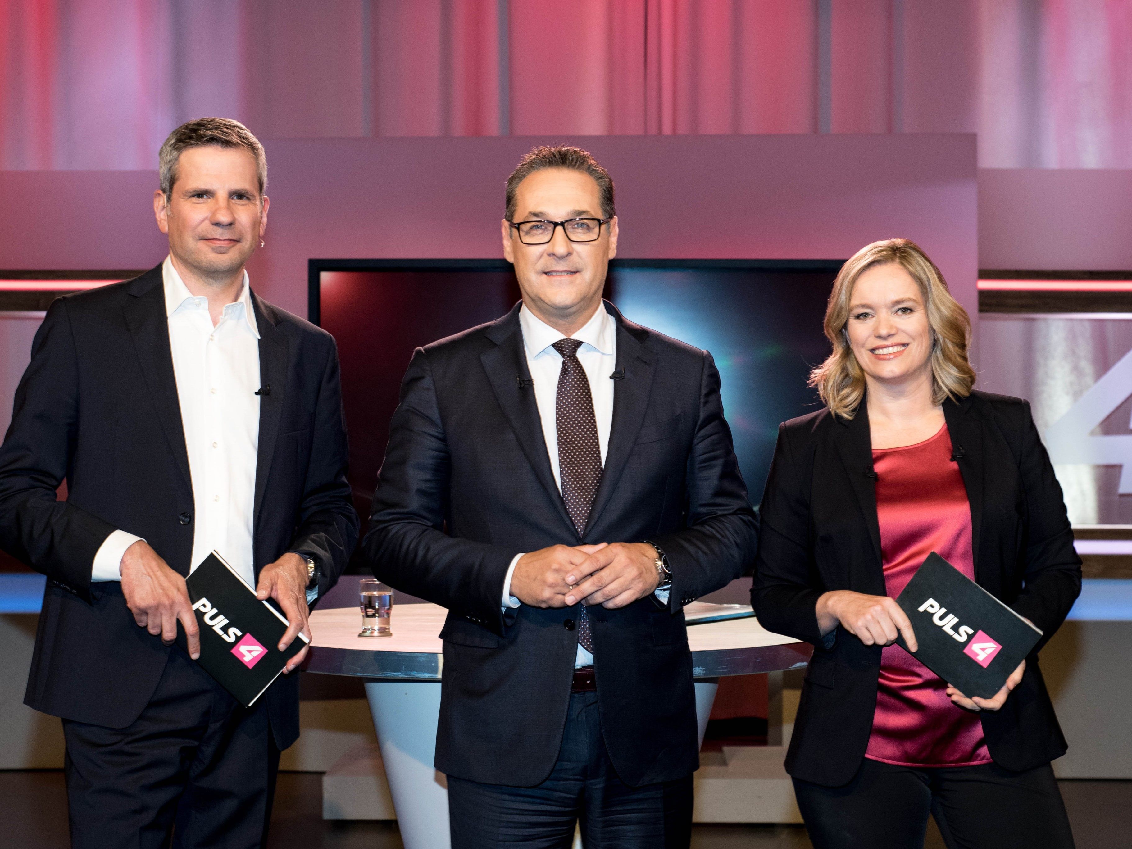 Vizekanzler Strache zu Besuch im Puls4-Sommergespräch.