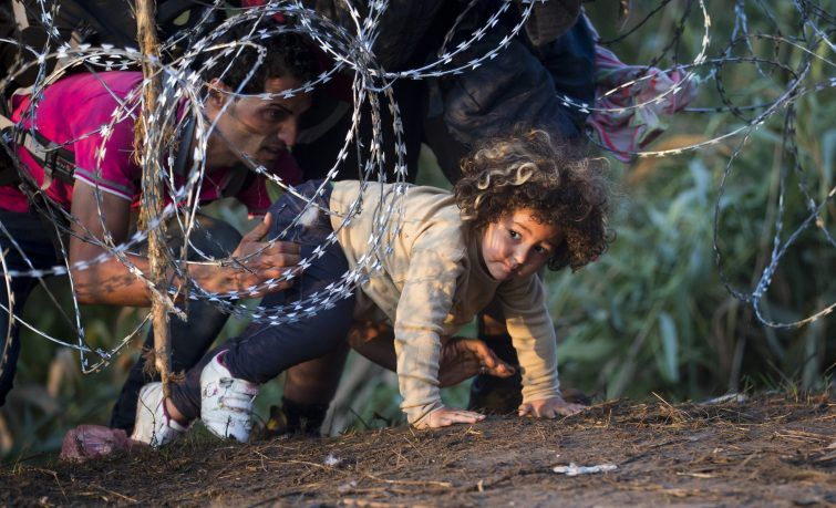 Flüchtlingshelfern von Nichtregierungsorganisationen in Ungarn drohen in Zukunft Gefängnisstrafen. Flüchtlingshelfern von Nichtregierungsorganisationen in Ungarn drohen in Zukunft Gefängnisstrafen.