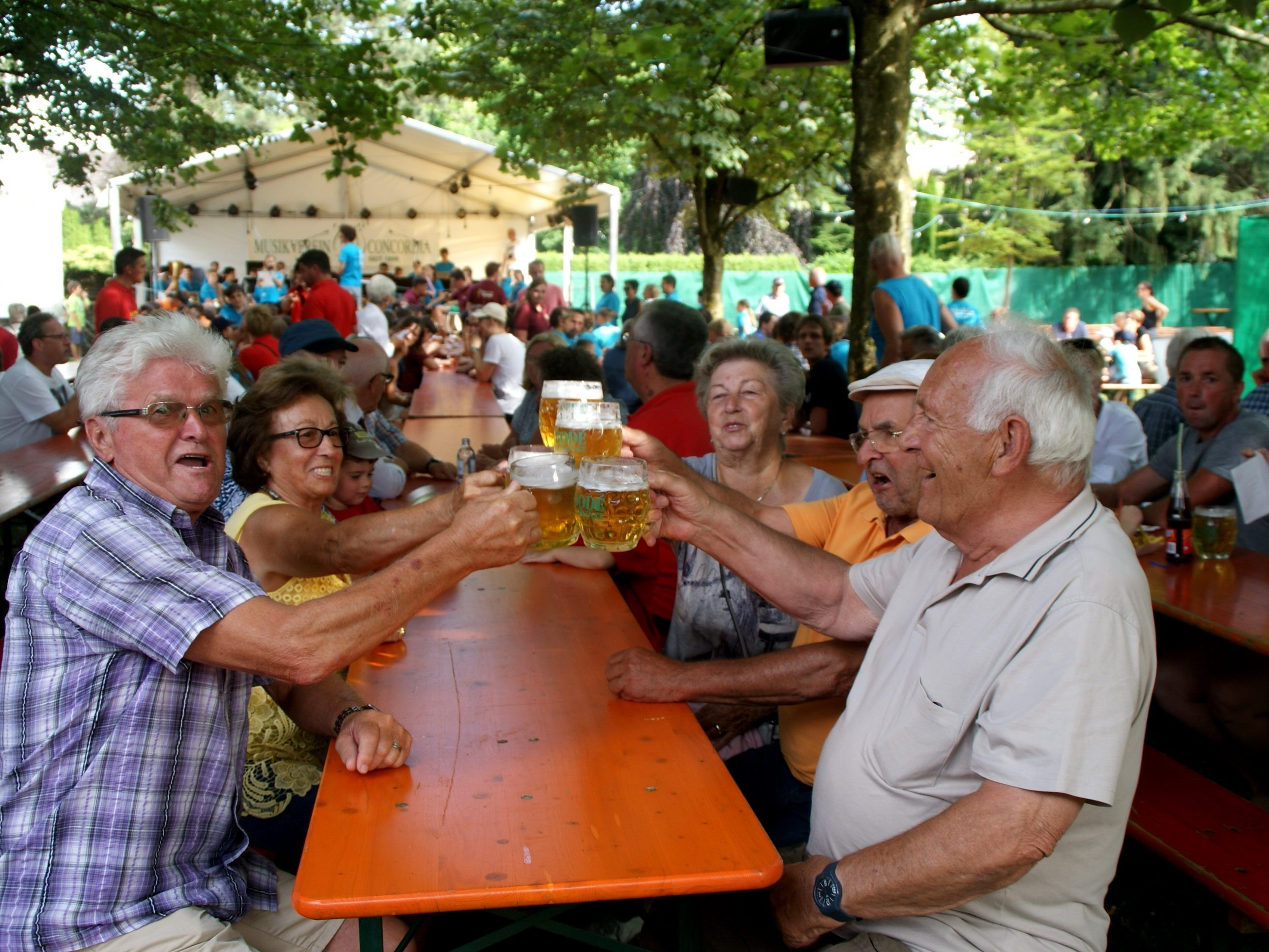 Beste Stimmung beim Sandarfäscht
