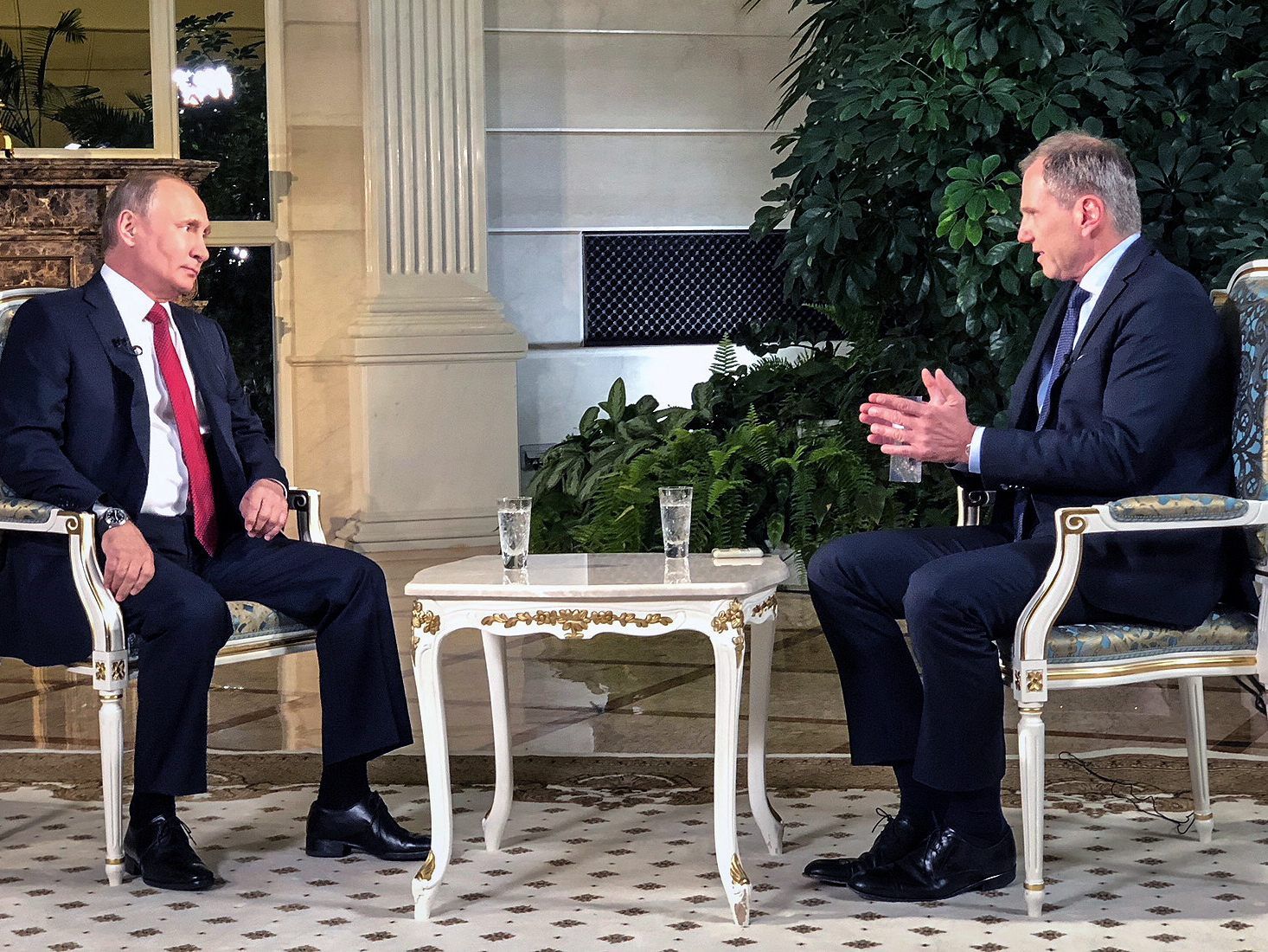 Im Bild: Wladimir Putin, Armin Wolf. Im Bild: Wladimir Putin, Armin Wolf.