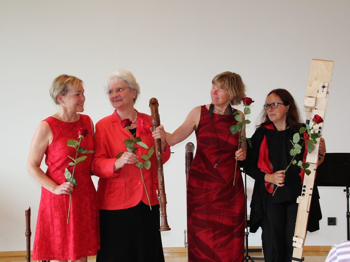Birgit Plankel, Sabine Gstach, Veronika Ortner-Dehmke und Dorit Wocher. Birgit Plankel, Sabine Gstach, Veronika Ortner-Dehmke und Dorit Wocher.