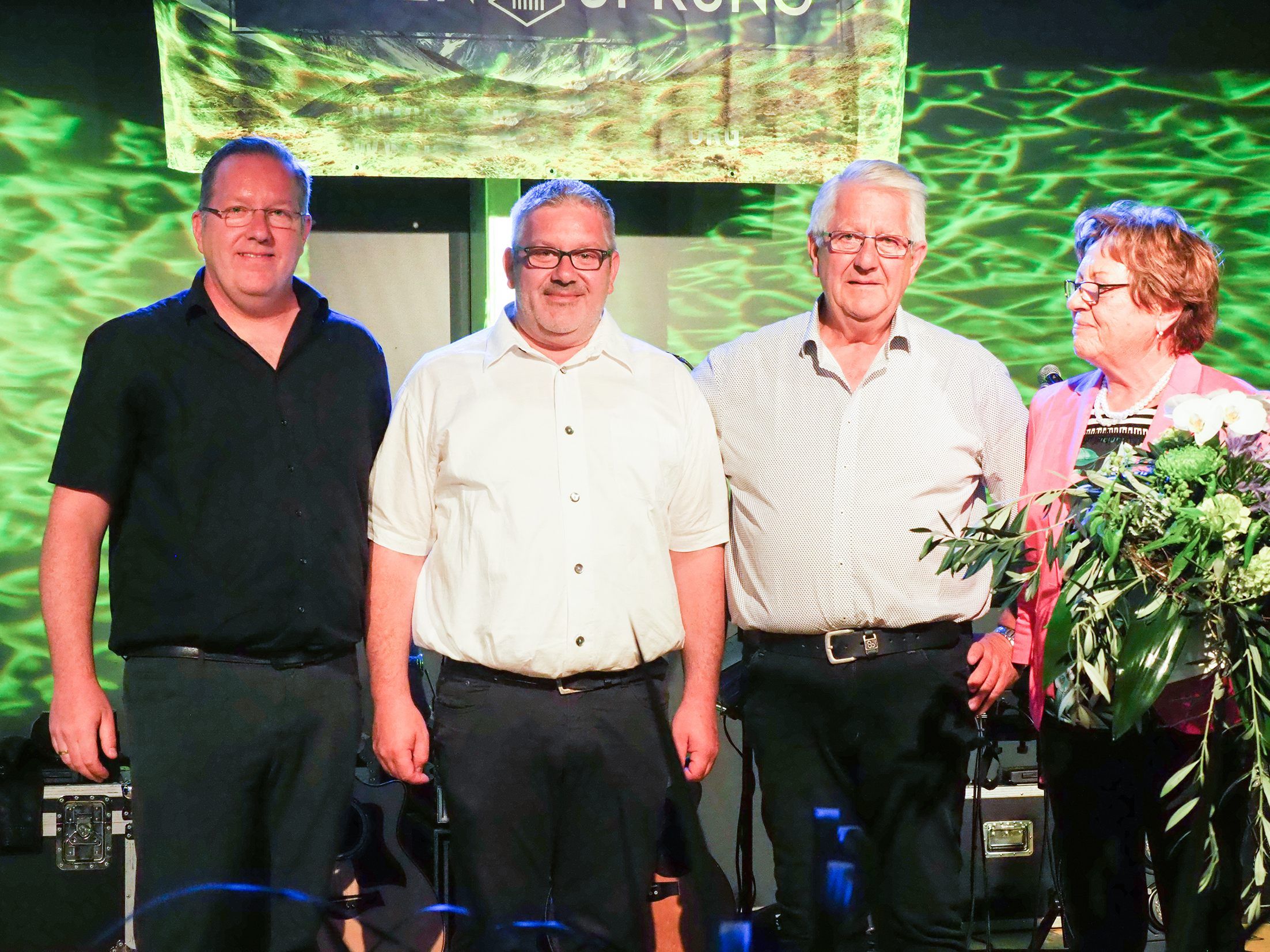 Jürgen, Markus, Helmut und Gerlinde Küng freuten sich über viele Geburtstagsgäste Jürgen, Markus, Helmut und Gerlinde Küng freuten sich über viele Geburtstagsgäste