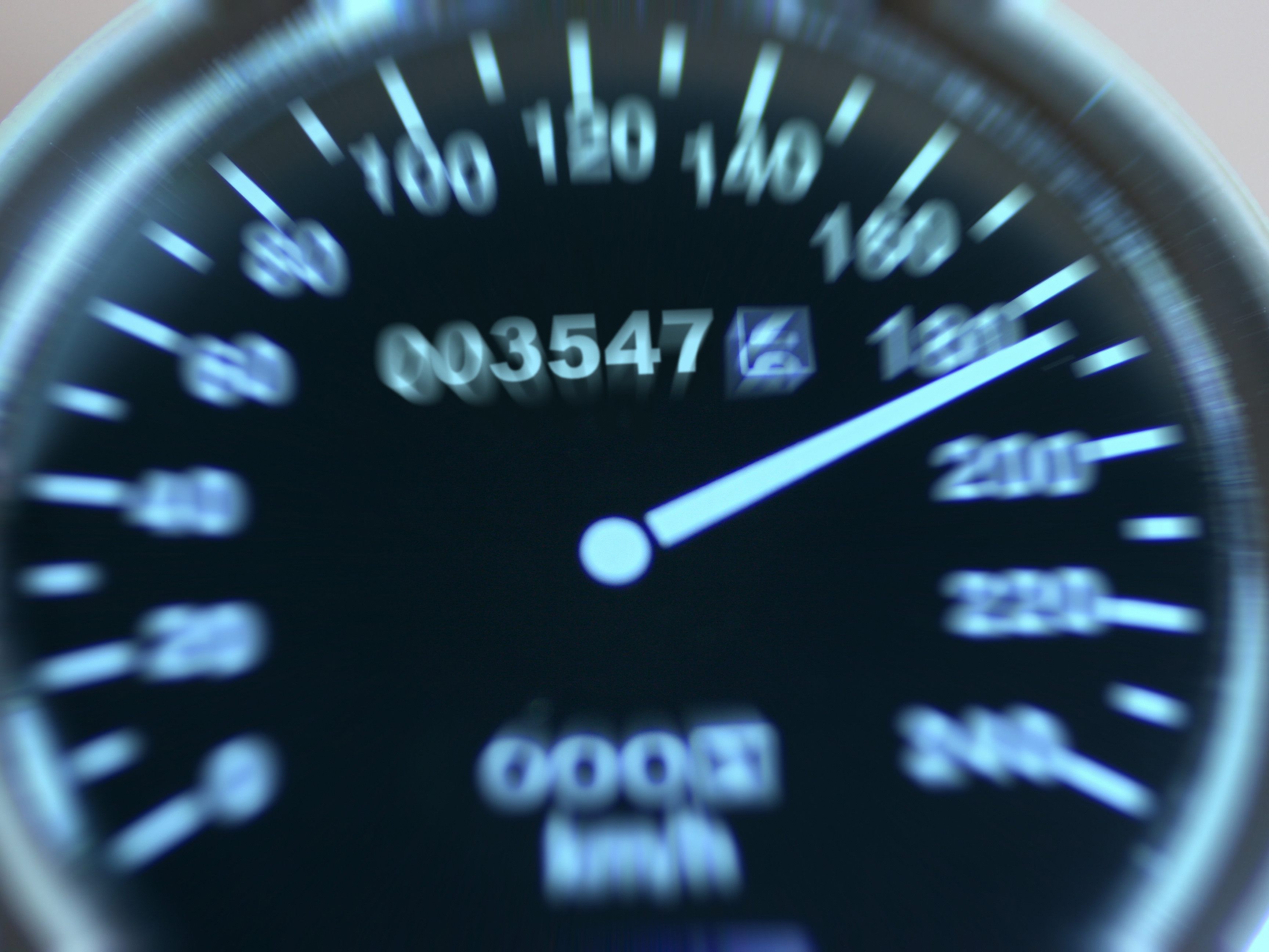 Ein Autofahrer war mit 211 statt der erlaubten 130 km/h unterwegs.