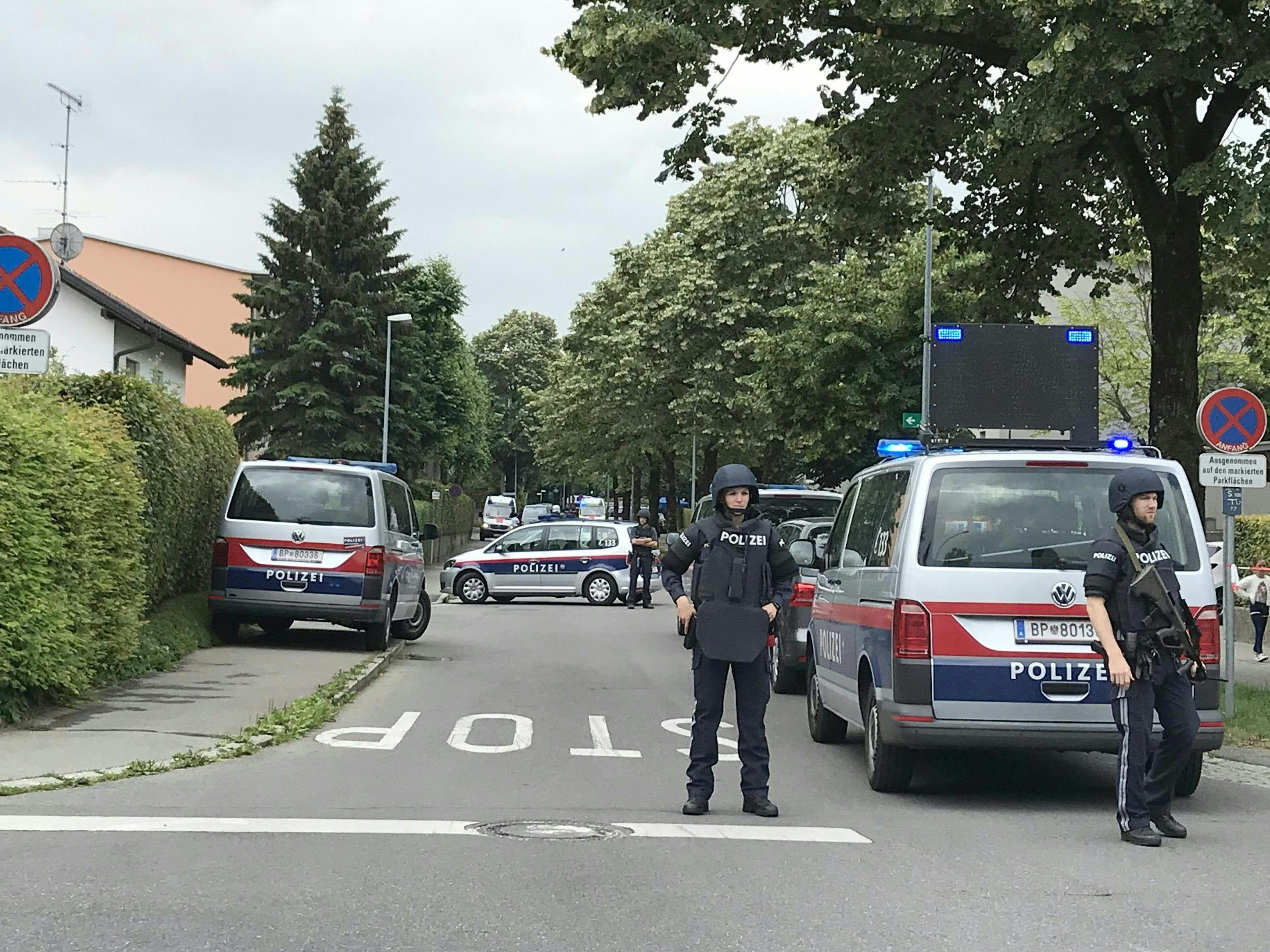 Ein großes Polizeiaufgebot war damals an den Tatort geeilt.