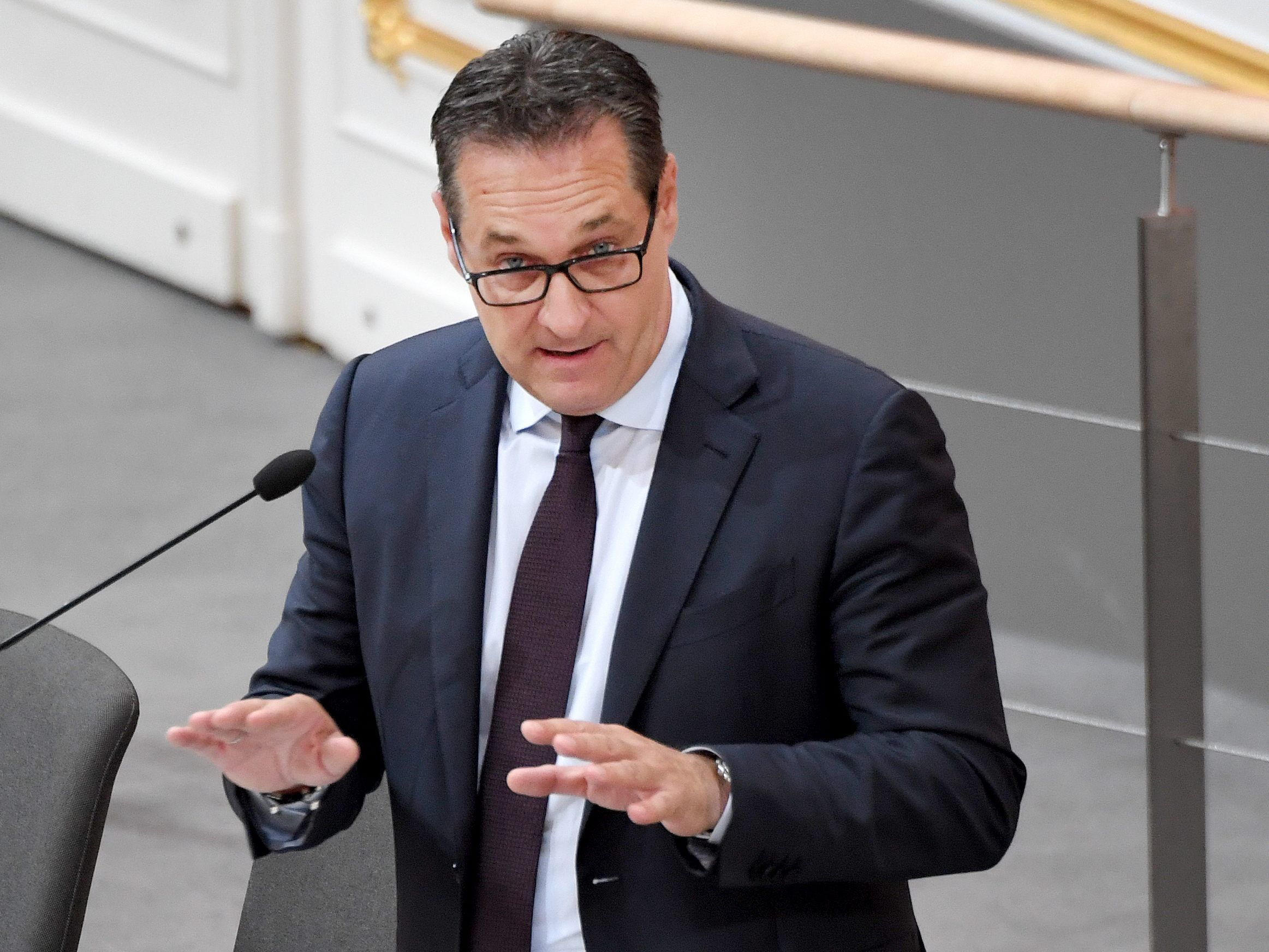 Sind Sie für ein Kopftuchverbot in Kindergärten?