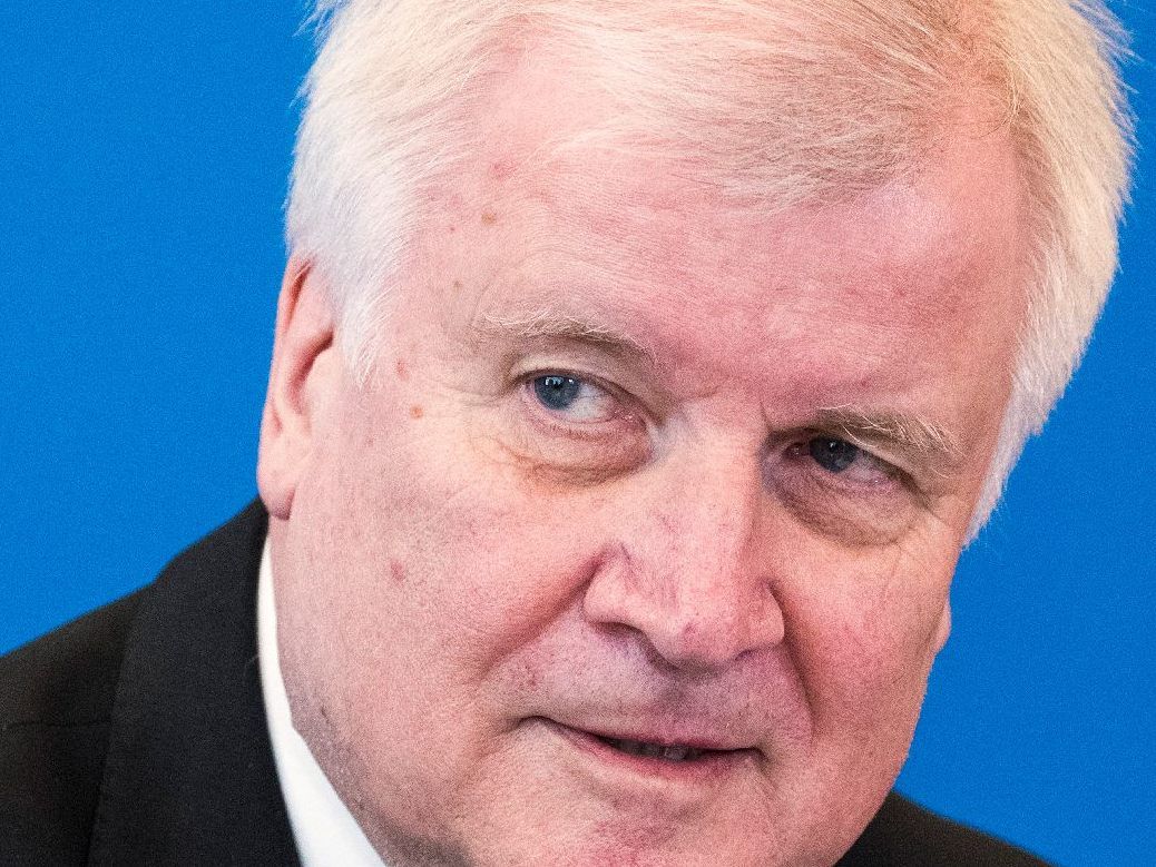 "Die Person, der ich in den Sattel verholfen habe, wirft mich raus".
