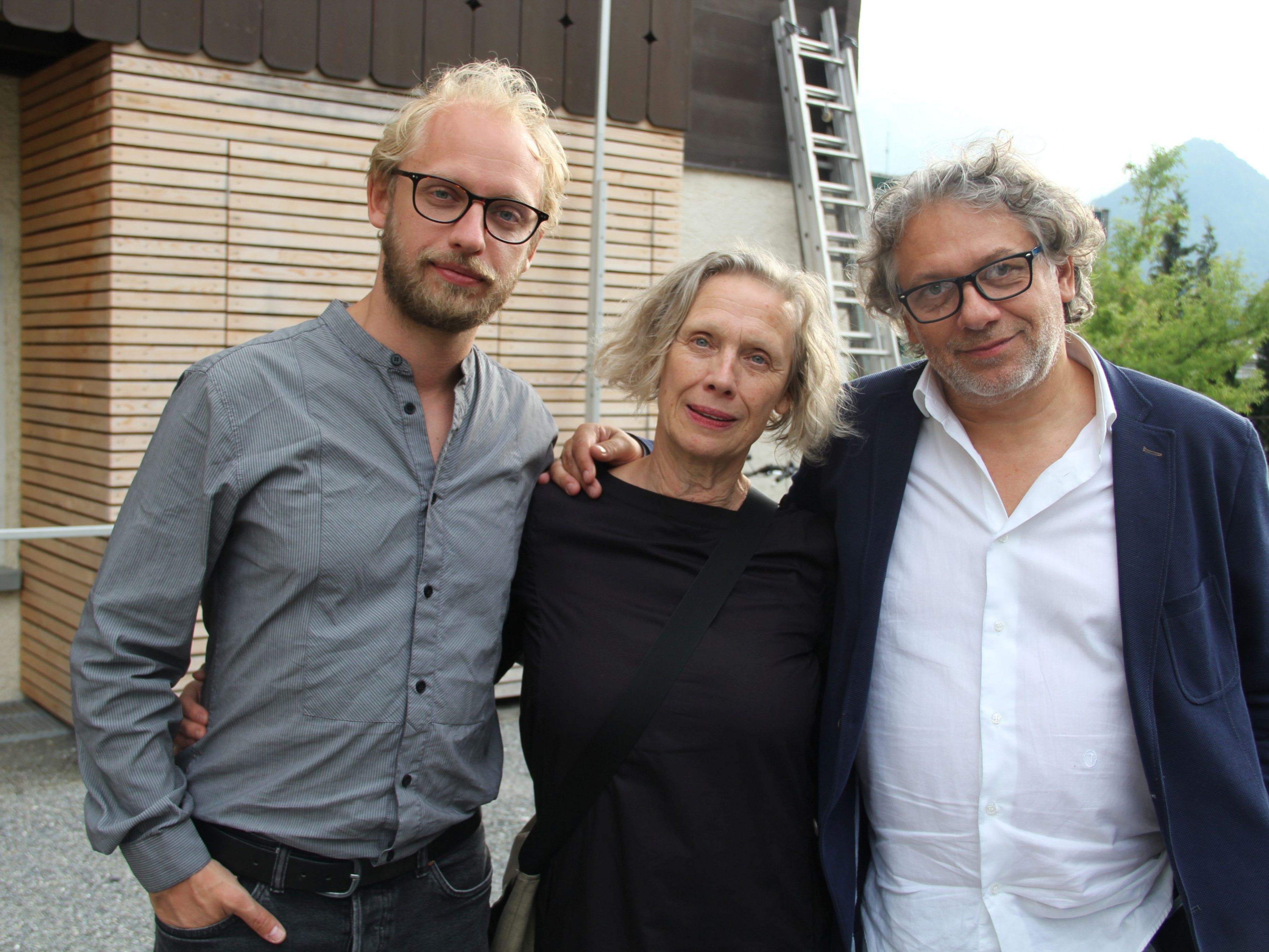 Die Künstlerfamilie Palacz war bei der Vernissage persönlich vor Ort. Die Künstlerfamilie Palacz war bei der Vernissage persönlich vor Ort.