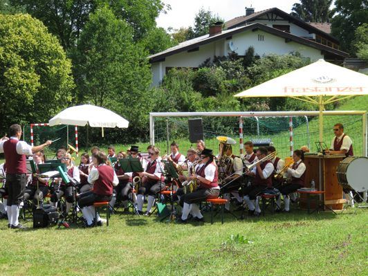 Einweihung des Spielplatzes "Holzbild“