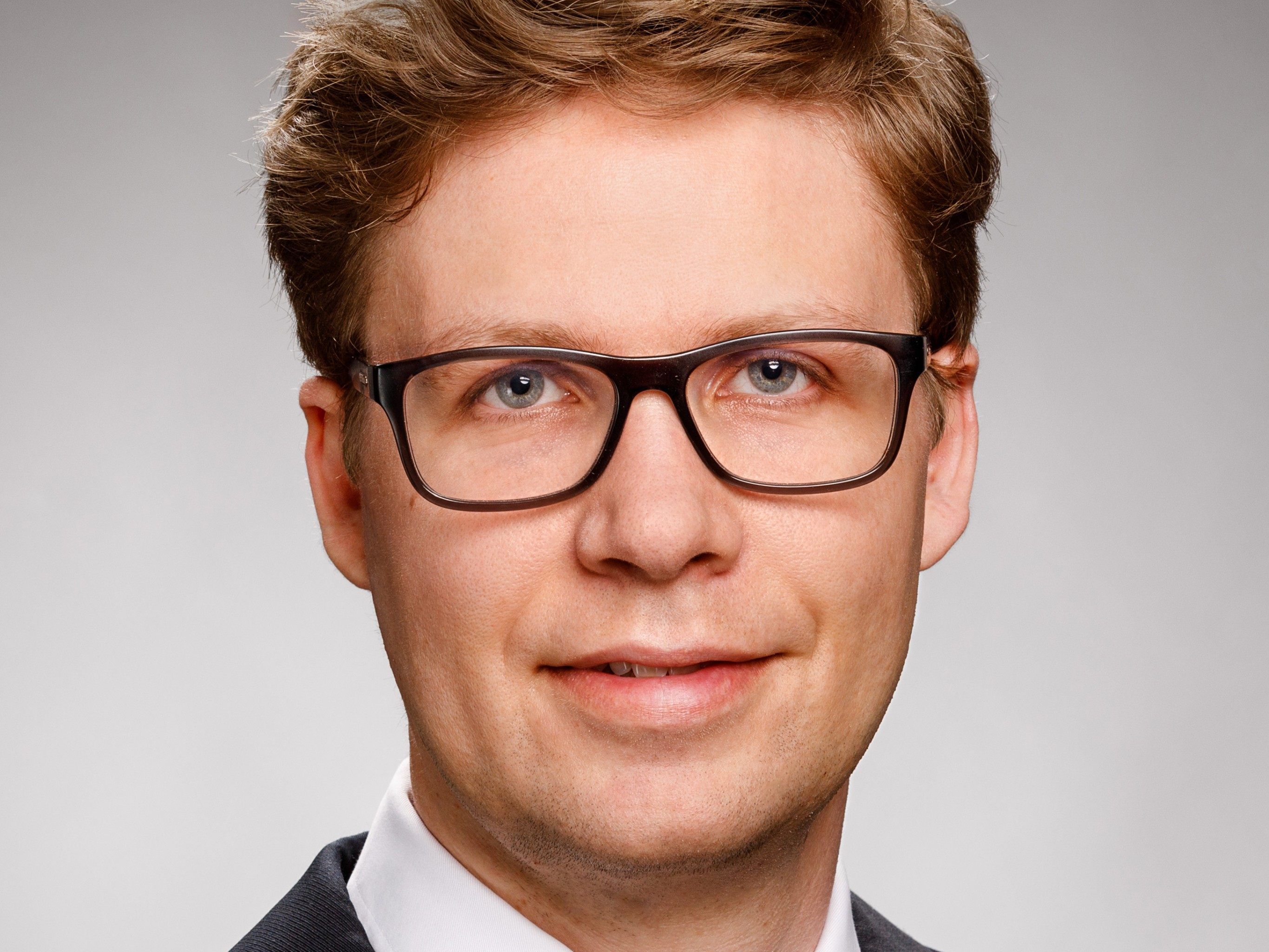 Der Kulturmanager Sebastian Hazod wird Mitte September 2018 neuer Geschäftsführer des Symphonieorchester Vorarlberg. Der Kulturmanager Sebastian Hazod wird Mitte September 2018 neuer Geschäftsführer des Symphonieorchester Vorarlberg.