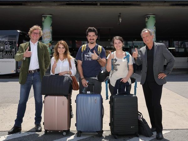 Die türkischen Studenten beginnen mit den Lehrgrabungen in Kärnten.