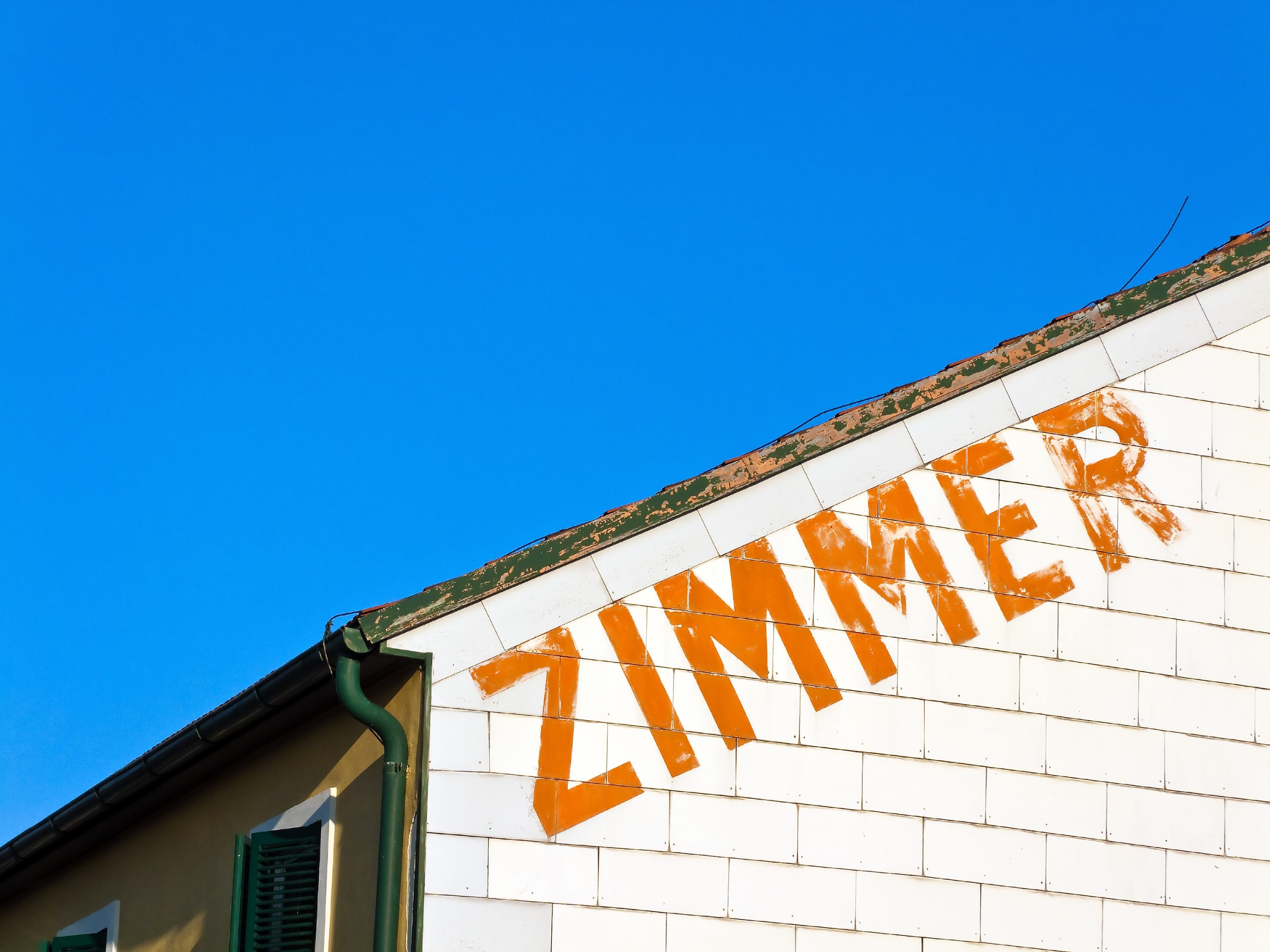 Der Online-Zimmervermieter führt die Ortstaxe ab sofort gesammelt ab. Der Online-Zimmervermieter führt die Ortstaxe ab sofort gesammelt ab.