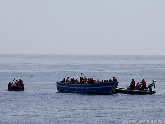Flüchtlinge kommen auf immer untauglicheren Booten