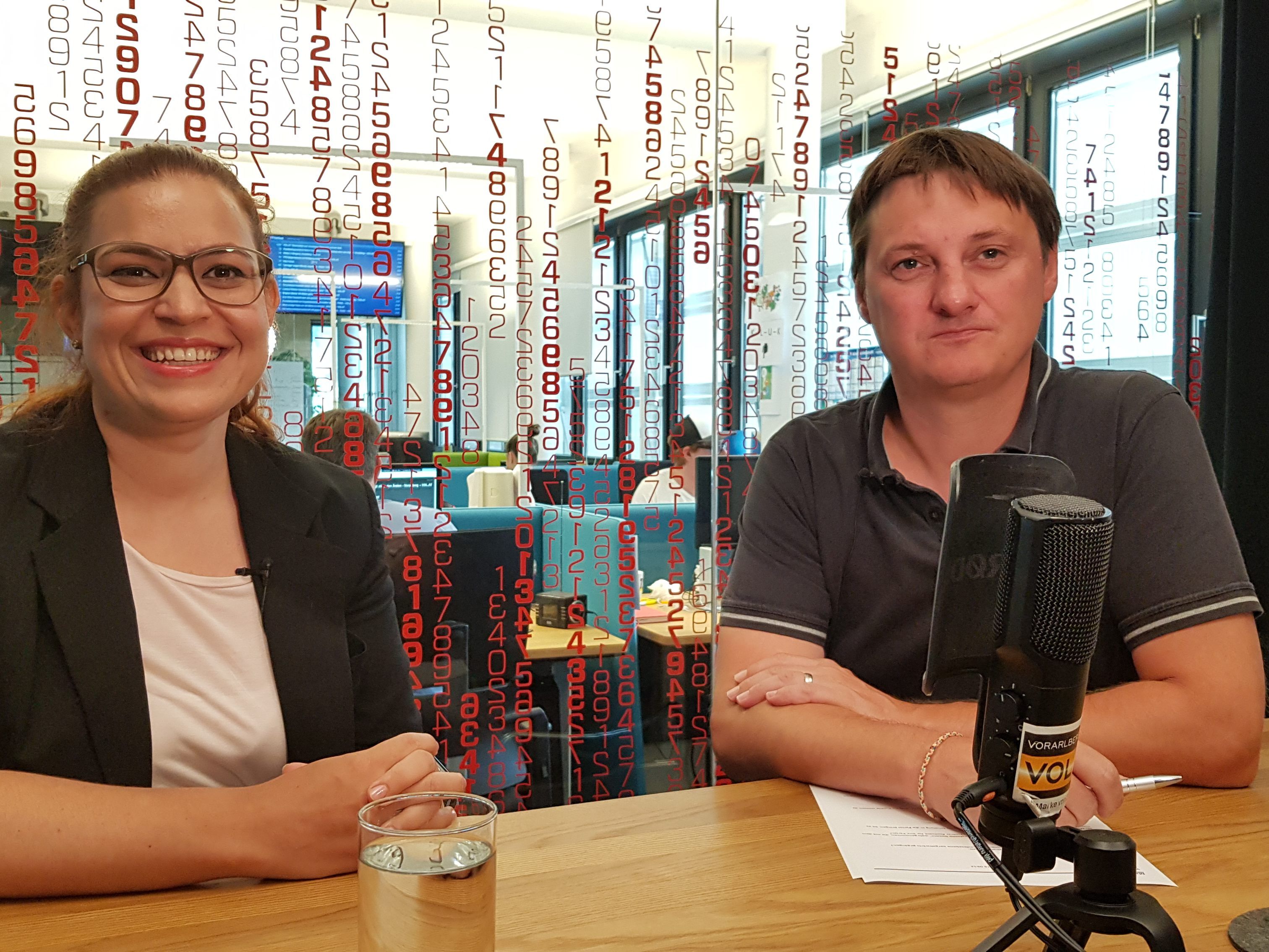 Nina Tomaselli im Live-Talk. Nina Tomaselli im Live-Talk.