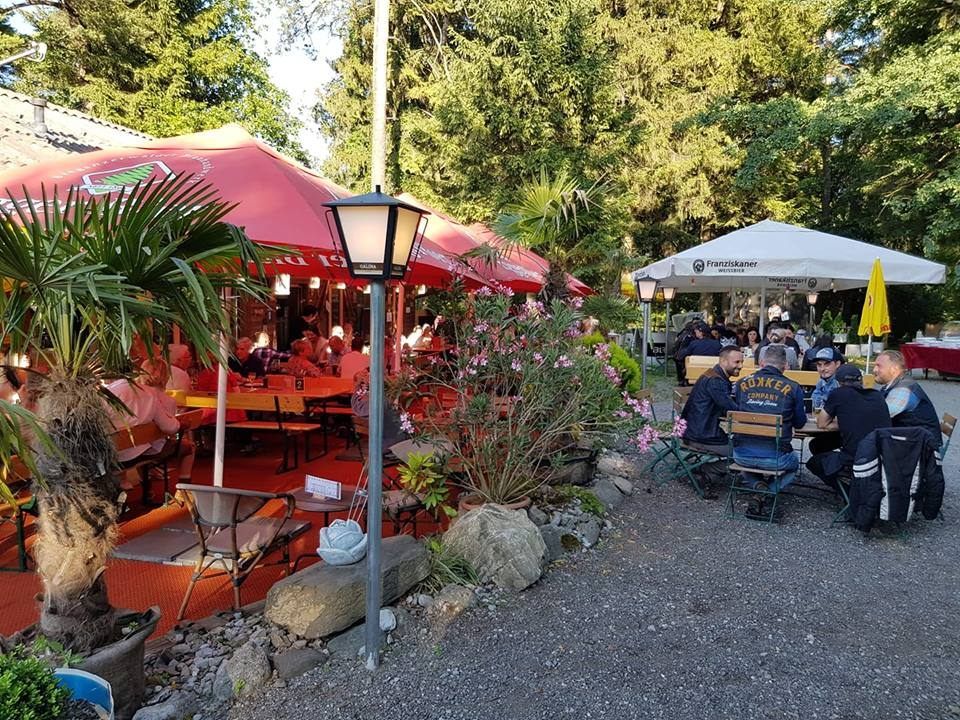 Frühschoppen am Sonntag, den 5. August ab 11 Uhr im Galina Stüble. Frühschoppen am Sonntag, den 5. August ab 11 Uhr im Galina Stüble.