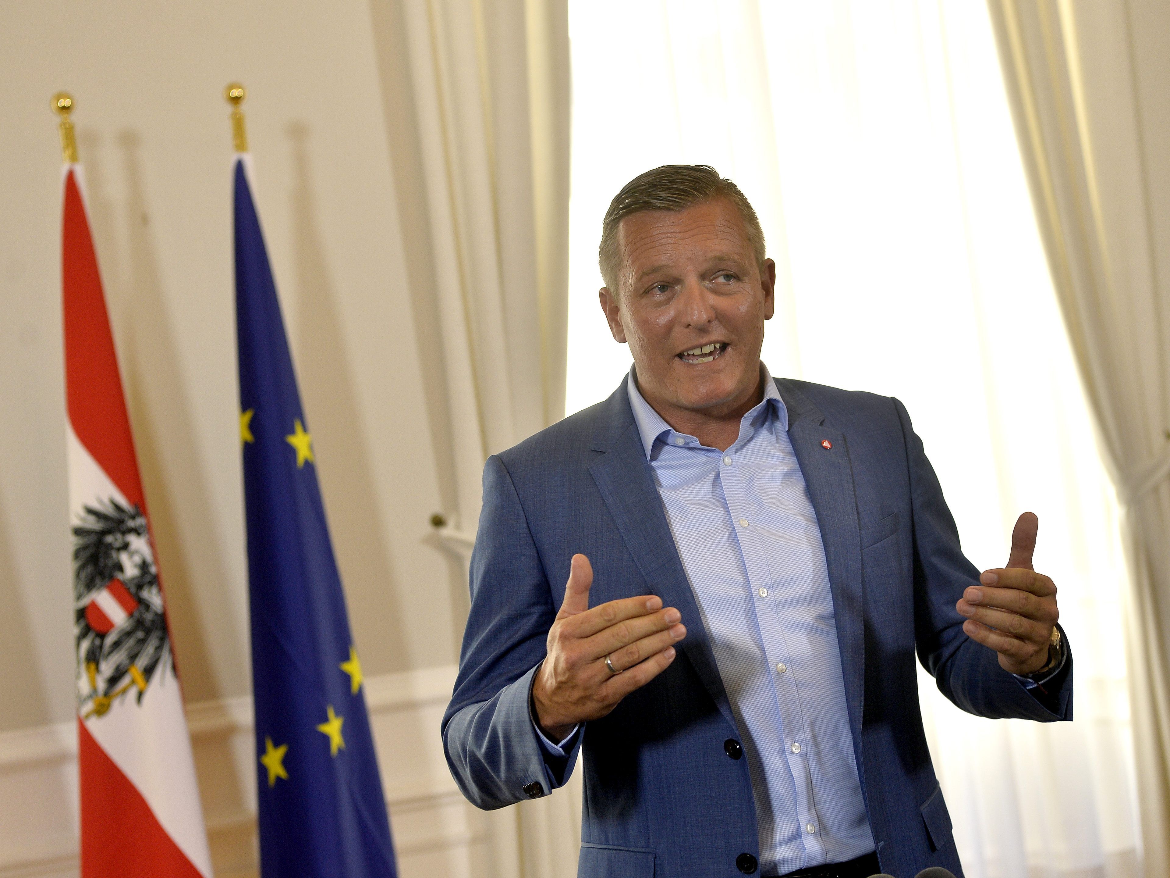 Mario Kunasek (FPÖ) emfängt seine EU-Amtkollegen in Wien.