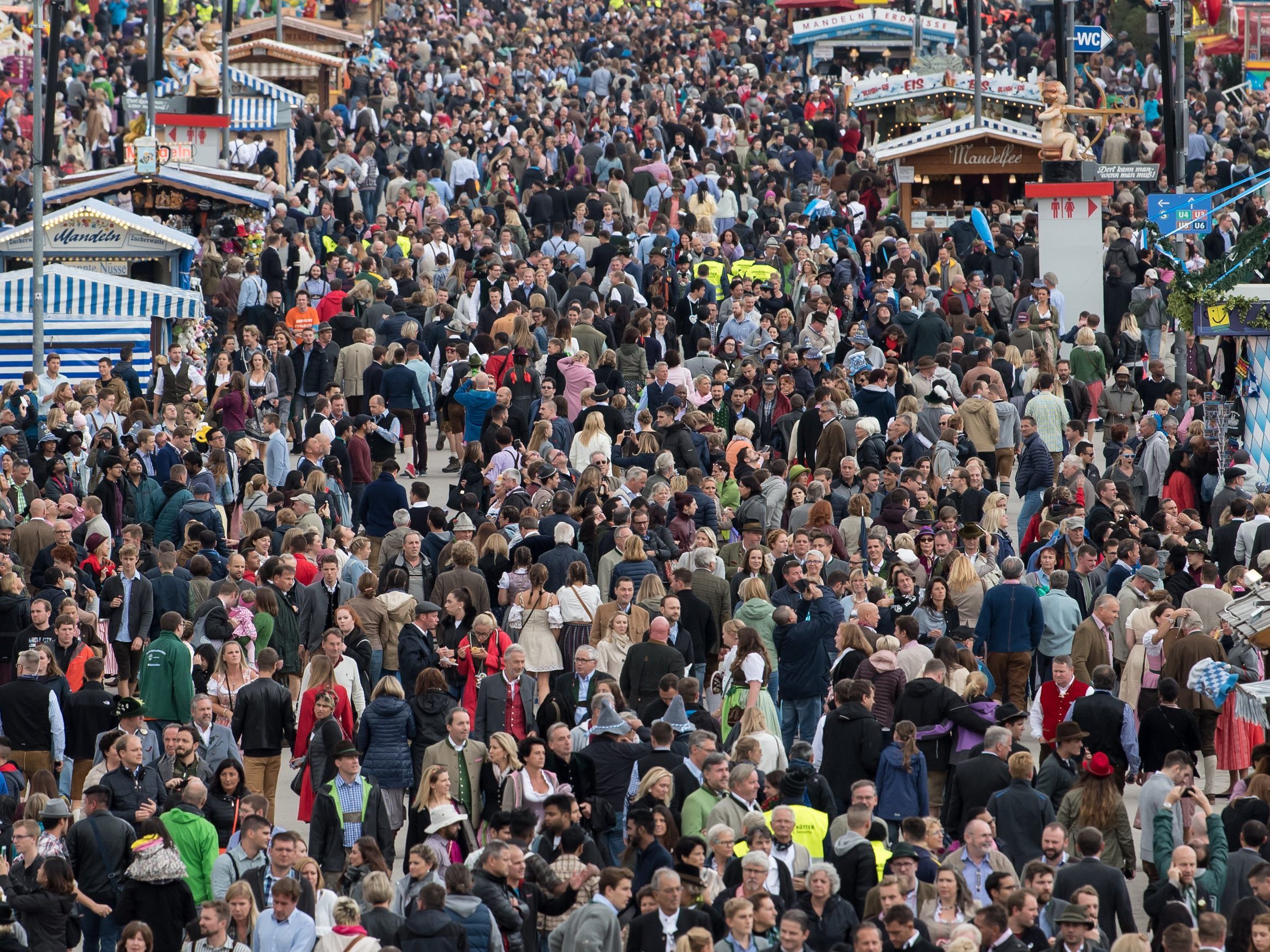 Eine Spezialeinheit der Polizei soll für mehr Sicherheit am Oktoberfest sorgen.