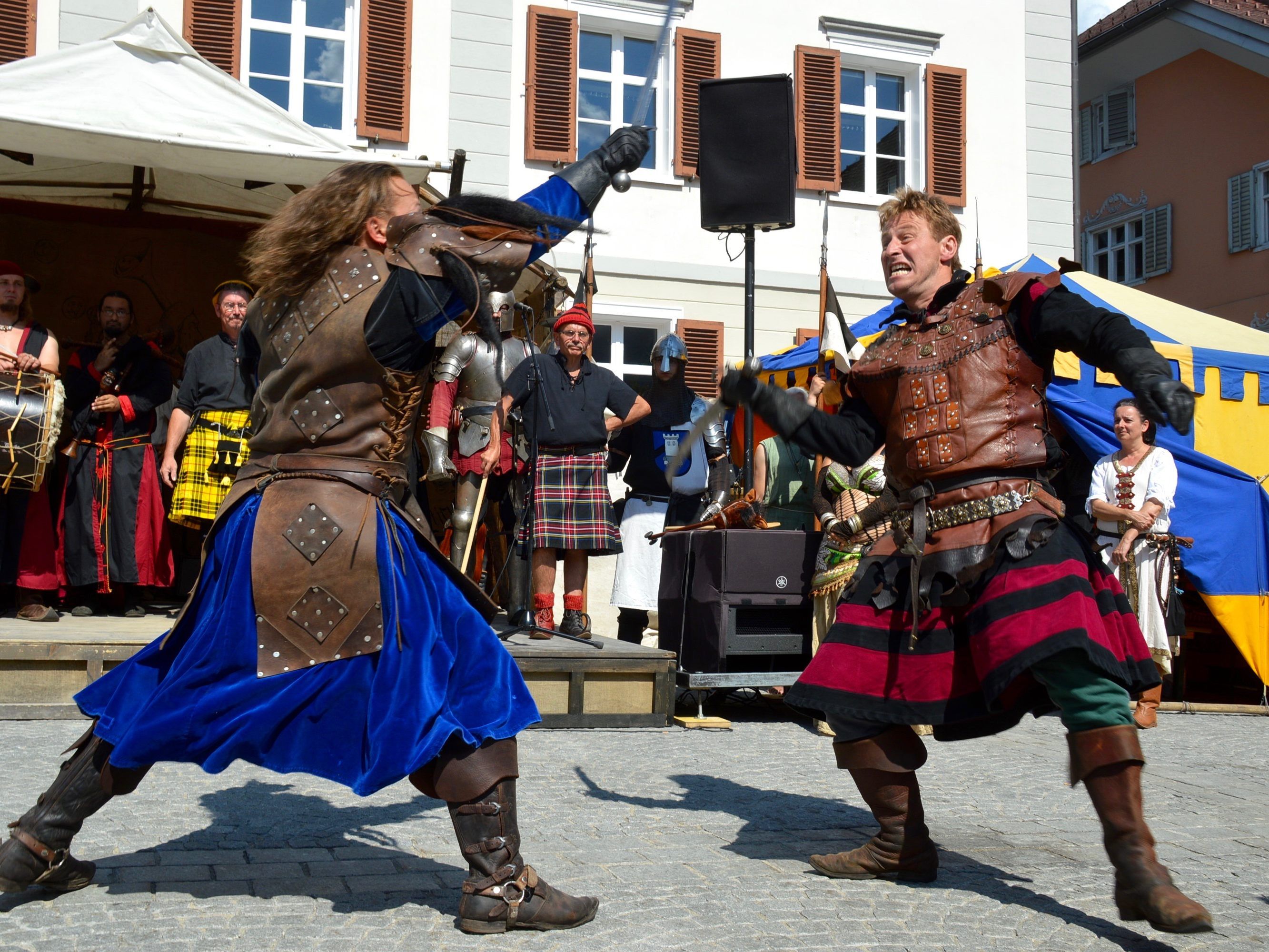 "Action pur" am Kirchplatz in Schruns