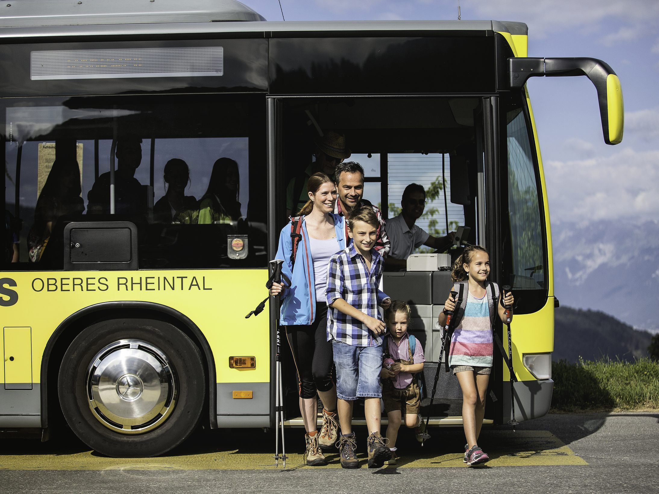 Schnupperangebot in der MOBILWoche: Um 12 Euro kann man mit dem MOBILWochen-Ticket ab Kaufdatum sieben Tage Bus und Bahn in ganz Vorarlberg nutzen. Schnupperangebot in der MOBILWoche: Um 12 Euro kann man mit dem MOBILWochen-Ticket ab Kaufdatum sieben Tage Bus und Bahn in ganz Vorarlberg nutzen.