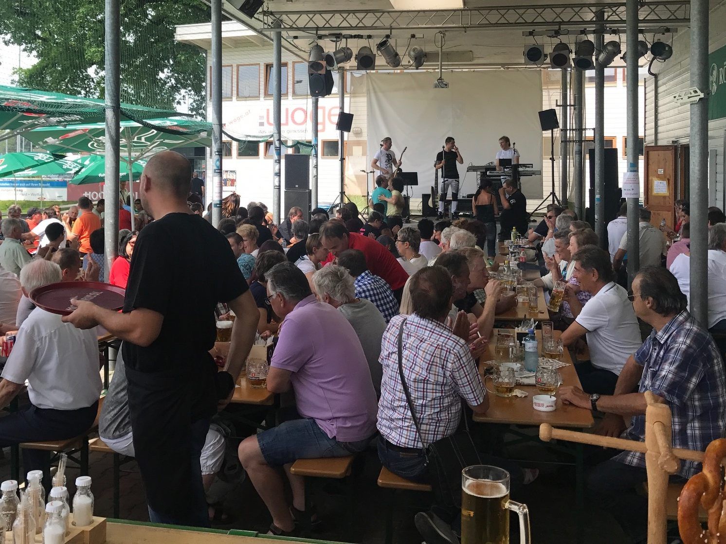 Frühschoppen mit den Musikapostel