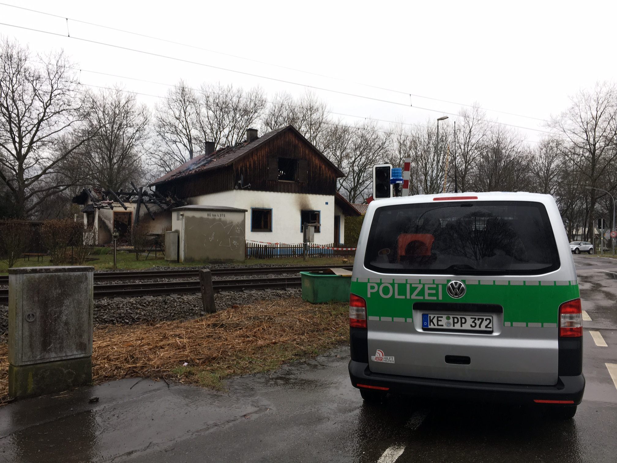 Nach Überzeugung des Gerichts war der 37-Jährige am 9. März 2017 in ein altes Bahnwärterhaus in Lindau am Bodensee eingebrochen