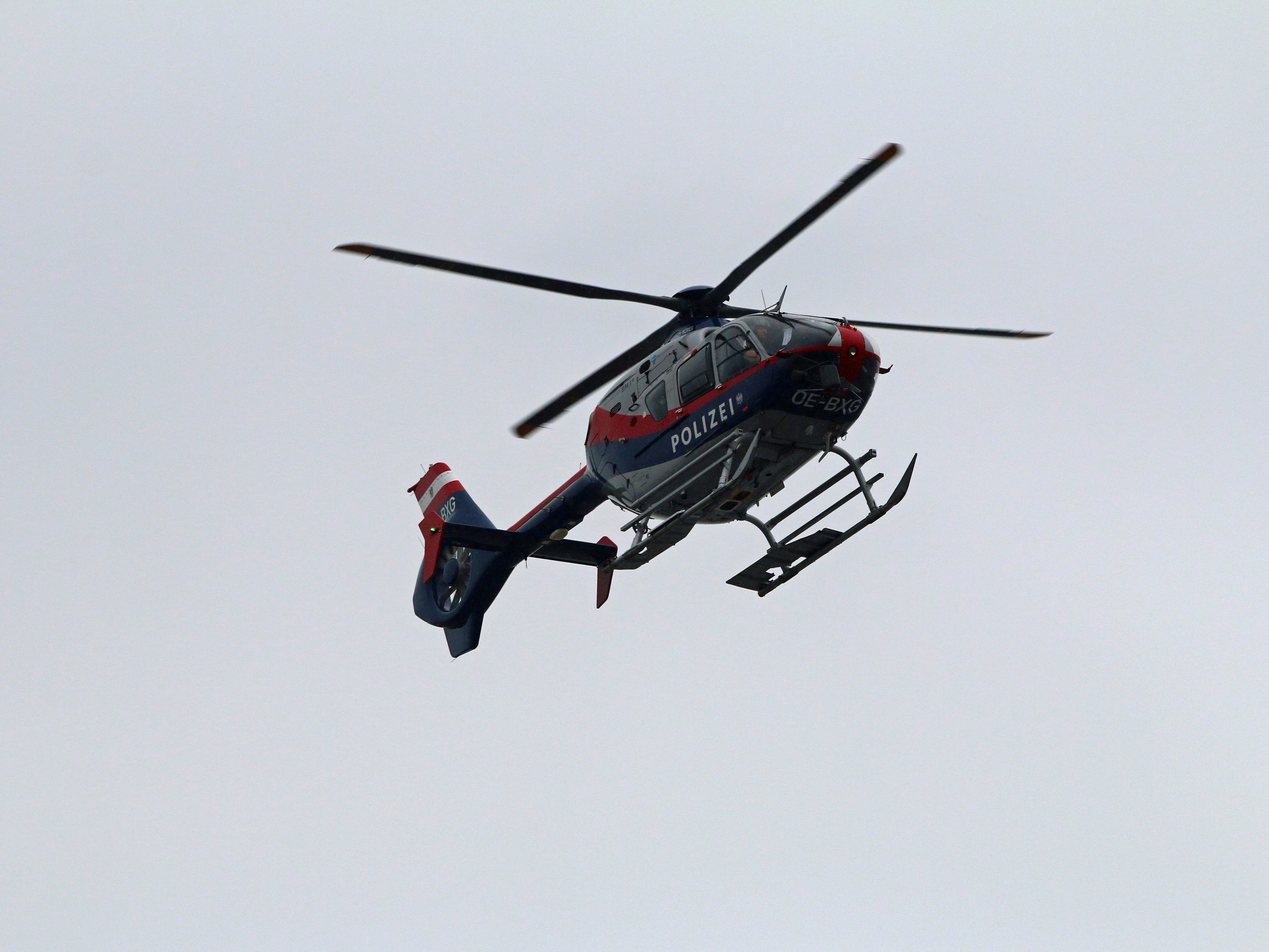 Ein 28-jähriger Mann wird derzeit im Silvrettagebiet gesucht.