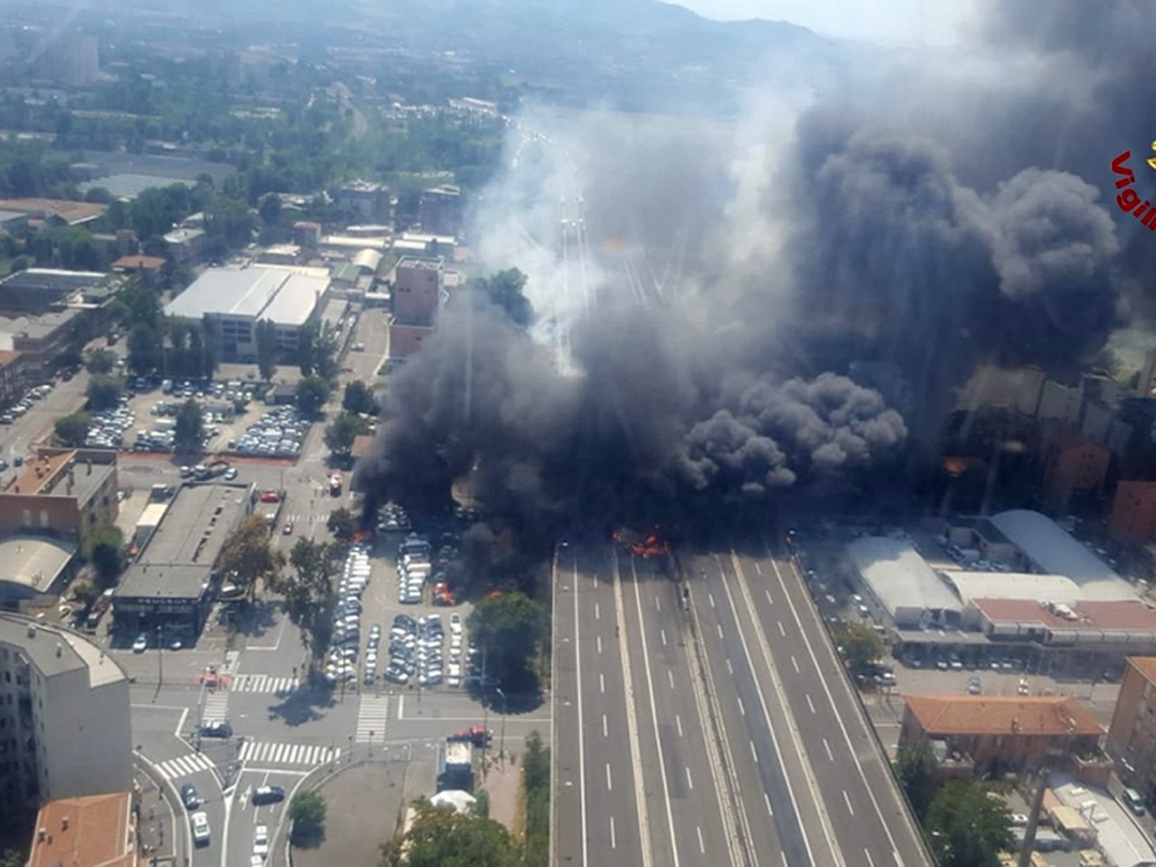 Gewaltige Exploxion in Bologna