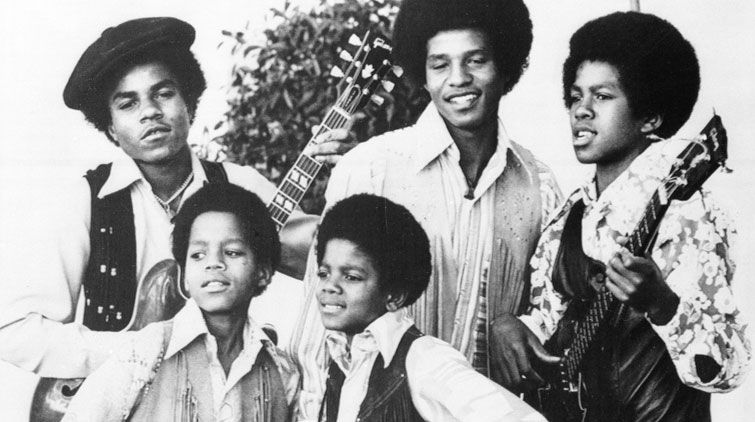 Rechts unten der zehnjährige Michael mit der Gruppe Jackson 5.