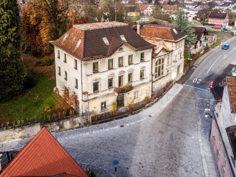 Die historische Rosenthal-Villa am Beginn der Marktstraße in Hohenems.