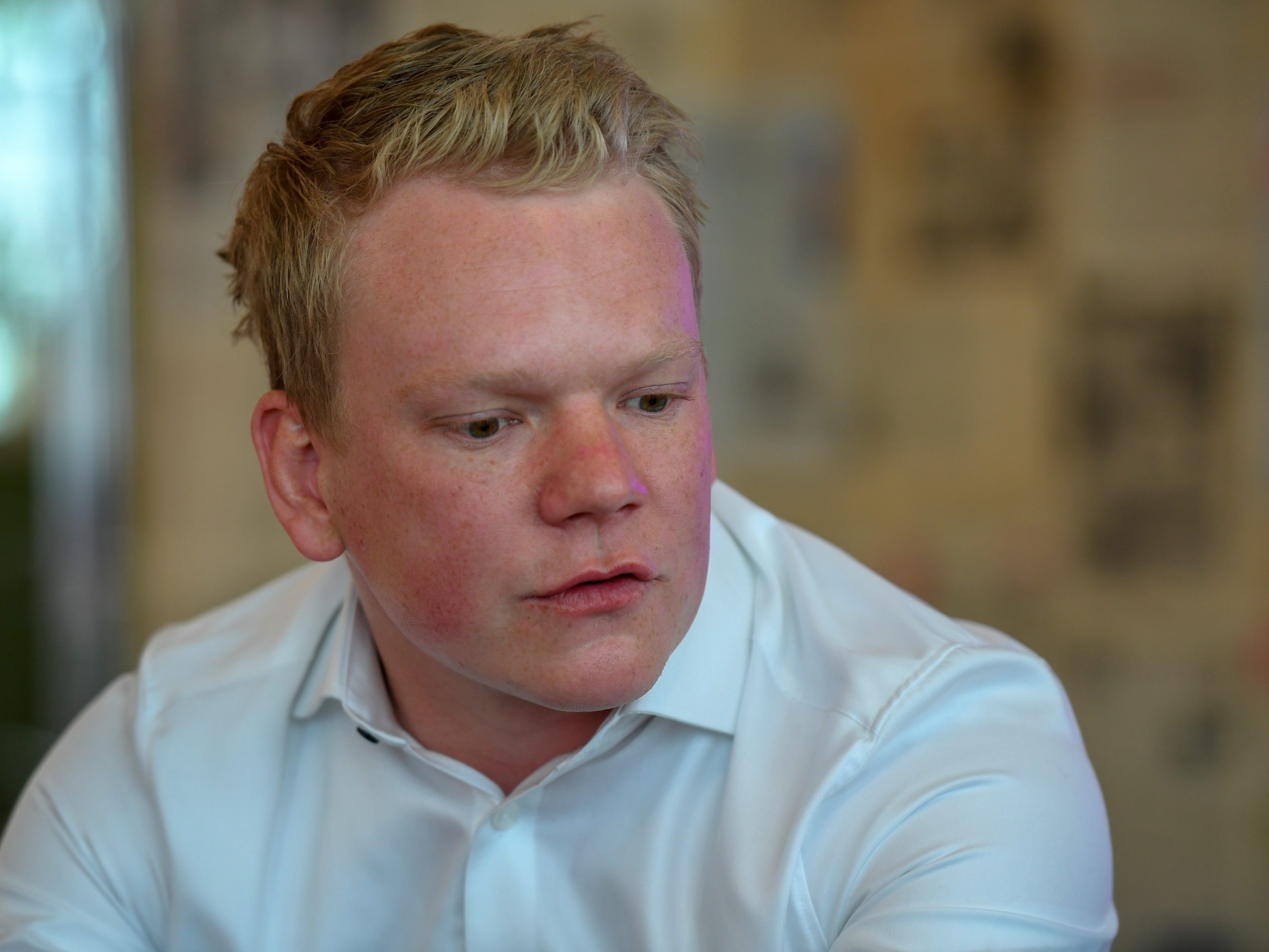 Der FPÖ-Landesobmann begrüßt das Kopftuchverbot.