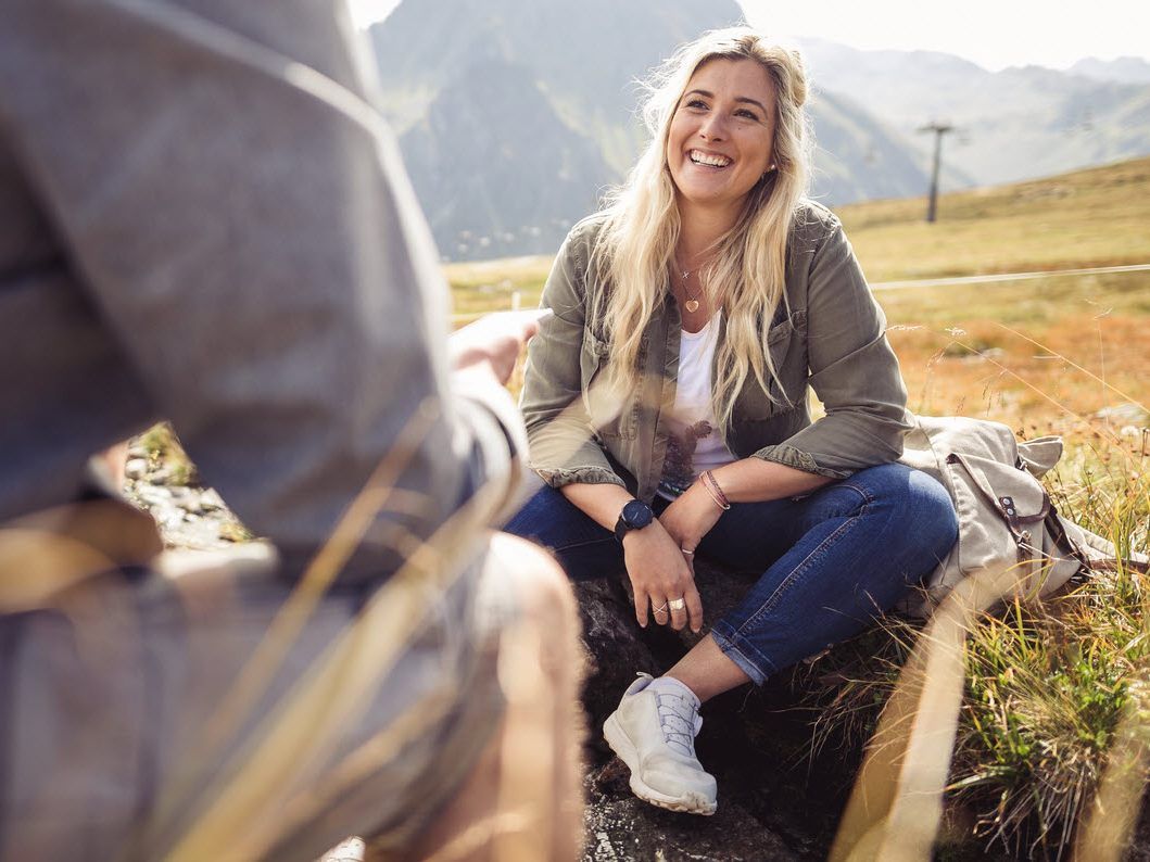 WANN & WO traf „Mountain Girl“ Linda Meixner in ihrem geliebten Montafon. Im Sonntags-Talk gewährt die sympathische Gargellnerin private Einblicke.