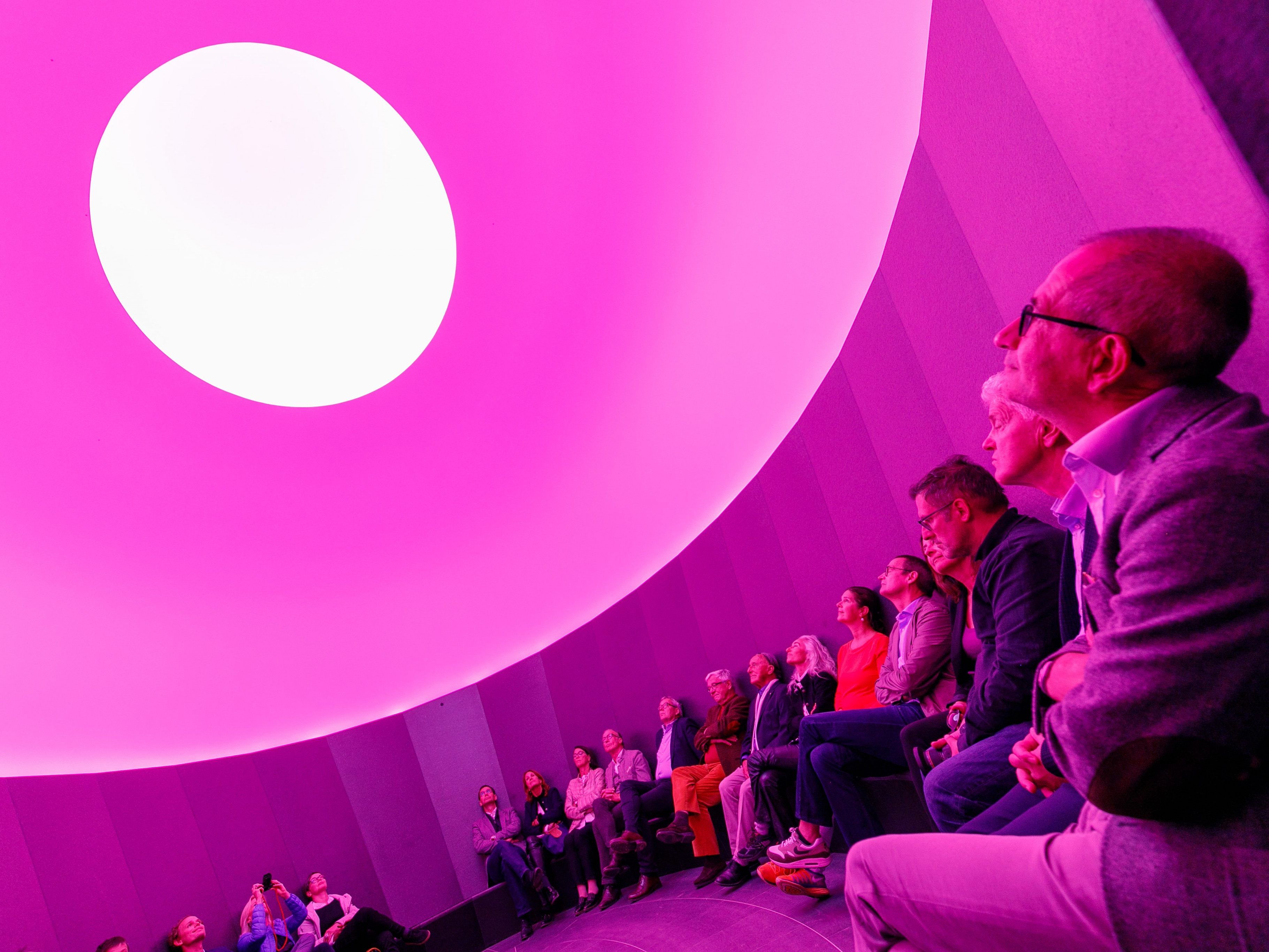 Der Arlberg ist um eine Kunstattraktion reicher. In Lech eröffnete der Skyspace von James Turrell.