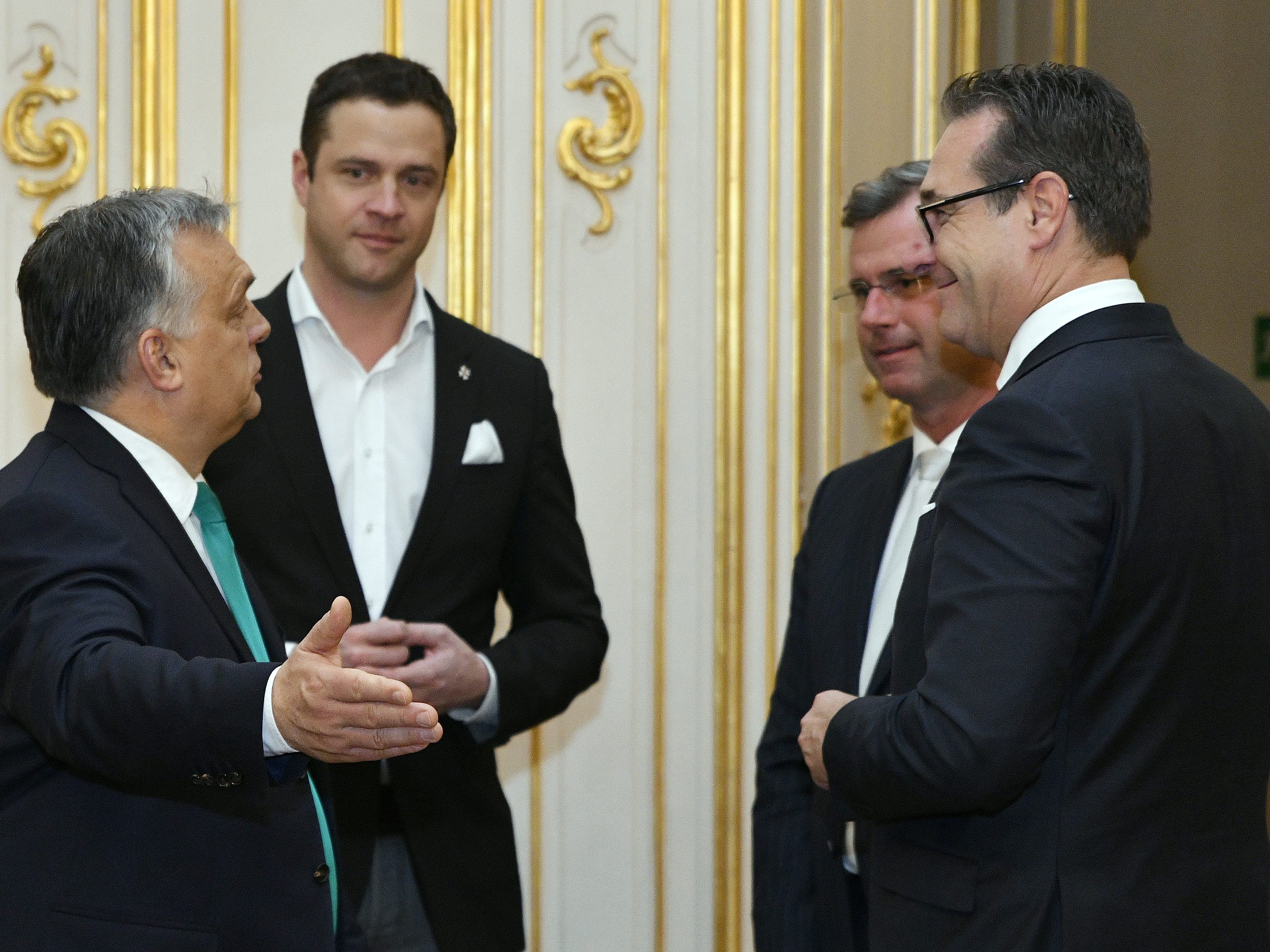 Im Januar 2018 empfingen die FPÖ-Politiker Johann Gudenus, Norbert Hofer und Heinz-Christian Strache den ungarischen Premier Viktor Orban zu einem Arbeitstreffen in Wien.
