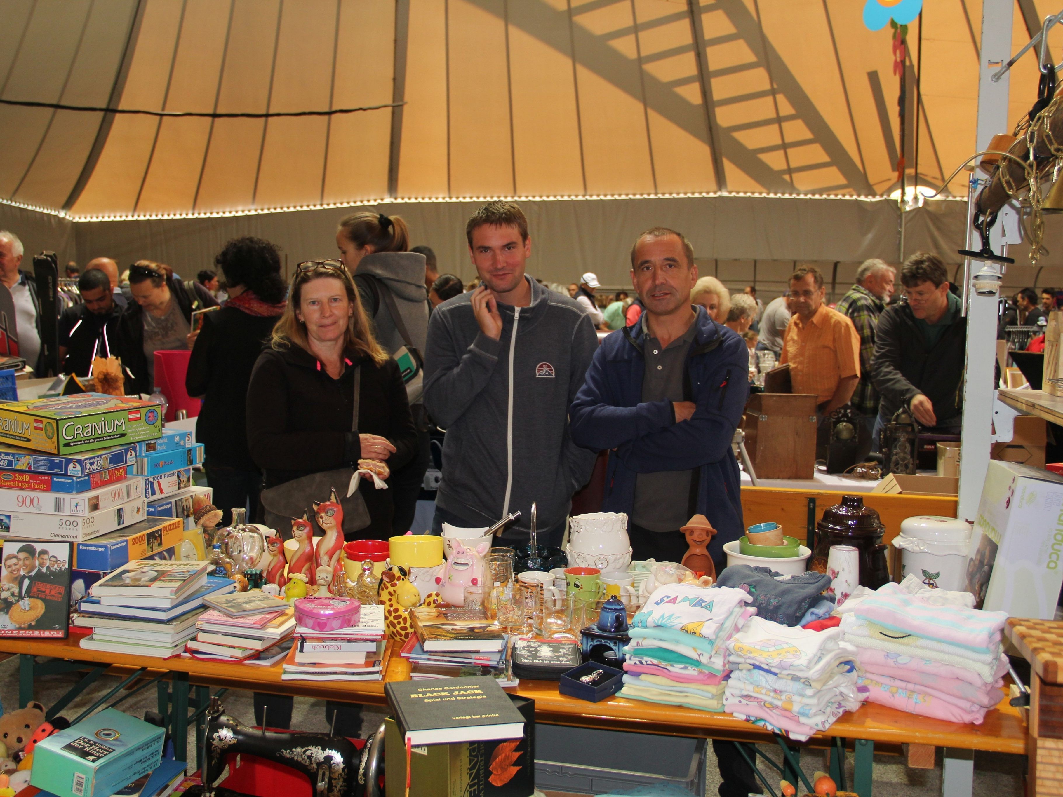 Ob groß oder klein beim Flohmarkt war für jeden etwas dabei.