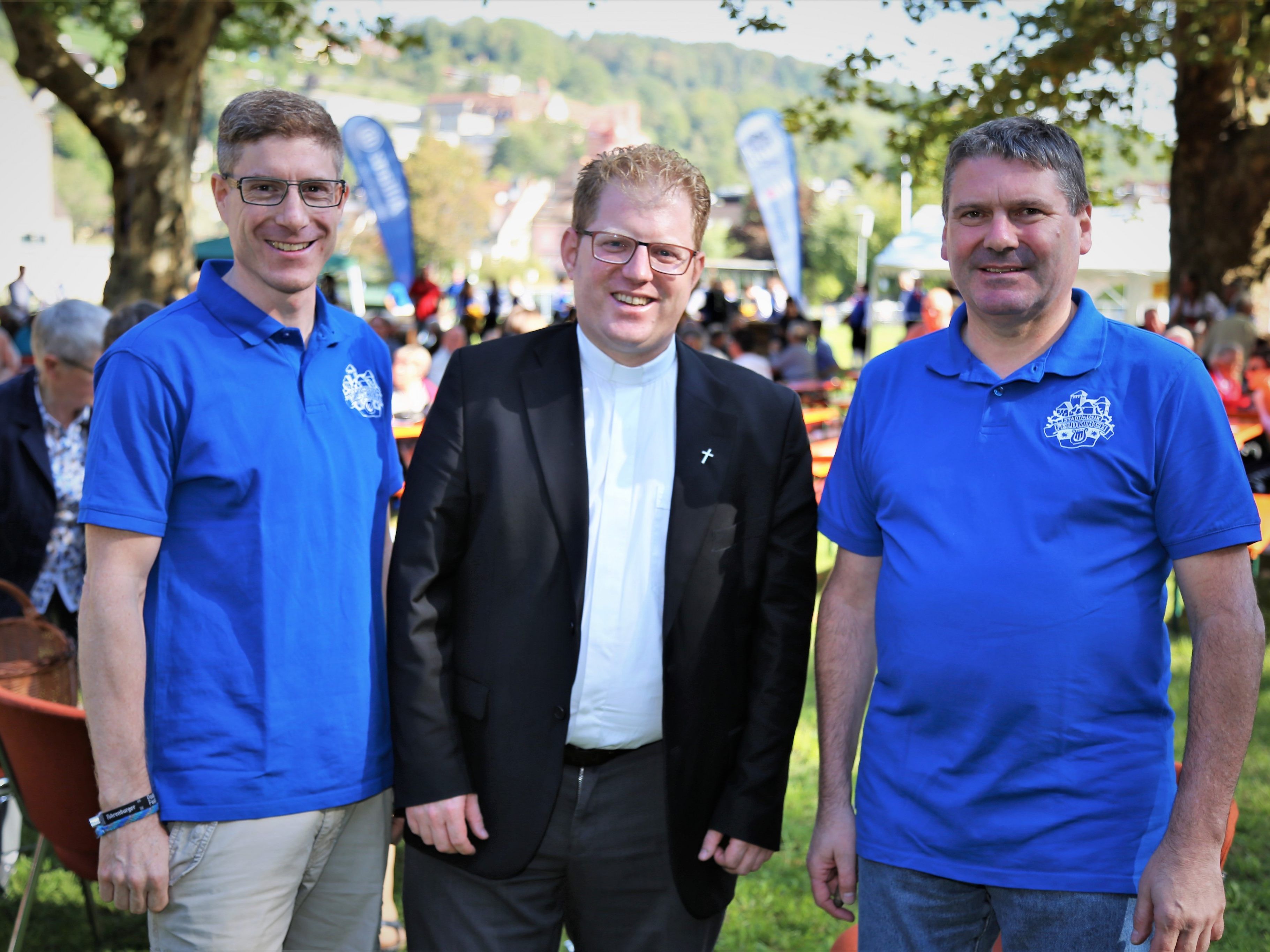 Obm. Wolfgang Ebli, Kaplan Fabian Jochum, Kapellmeister Christian Schneider.