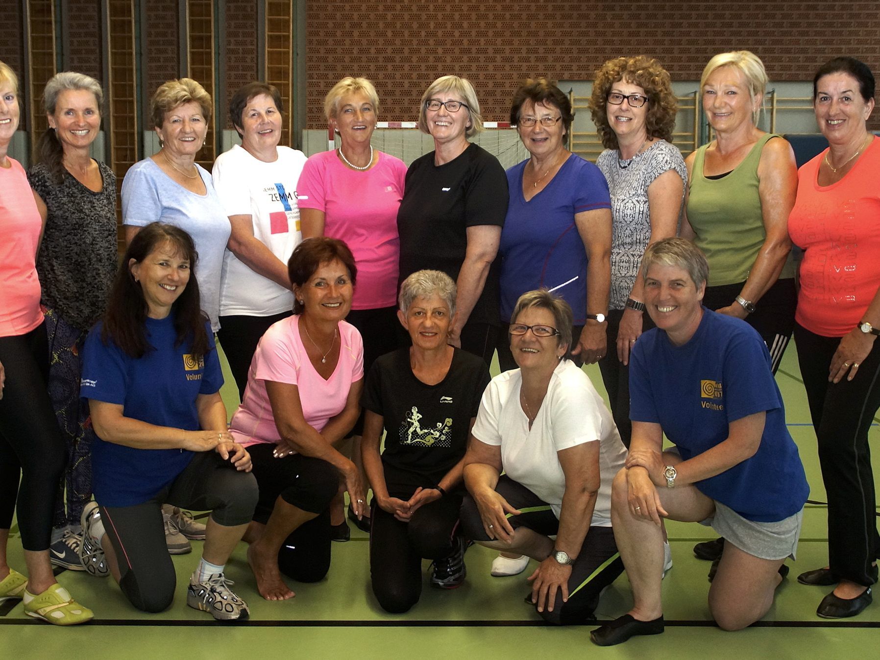 Die Lochauer Frauen-Gymnastik-Gruppe mit Vorturnerin Barbara Stranig freut sich über willkommene „Verstärkung“. Die Lochauer Frauen-Gymnastik-Gruppe mit Vorturnerin Barbara Stranig freut sich über willkommene „Verstärkung“.