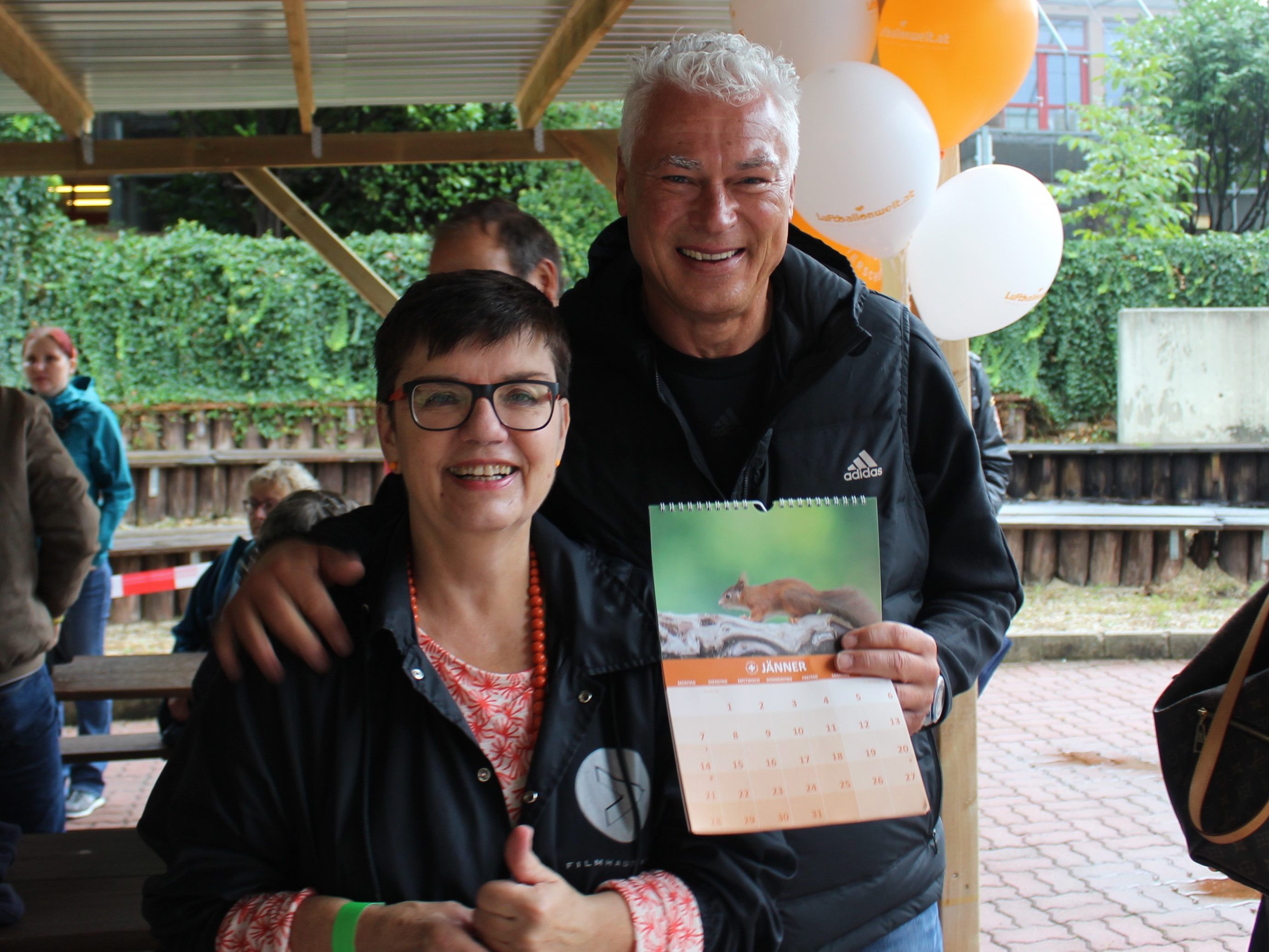 Zahlreiche Promis feierten beim 20. Geburtstag des Wiener Tierschutzhauses mit.
